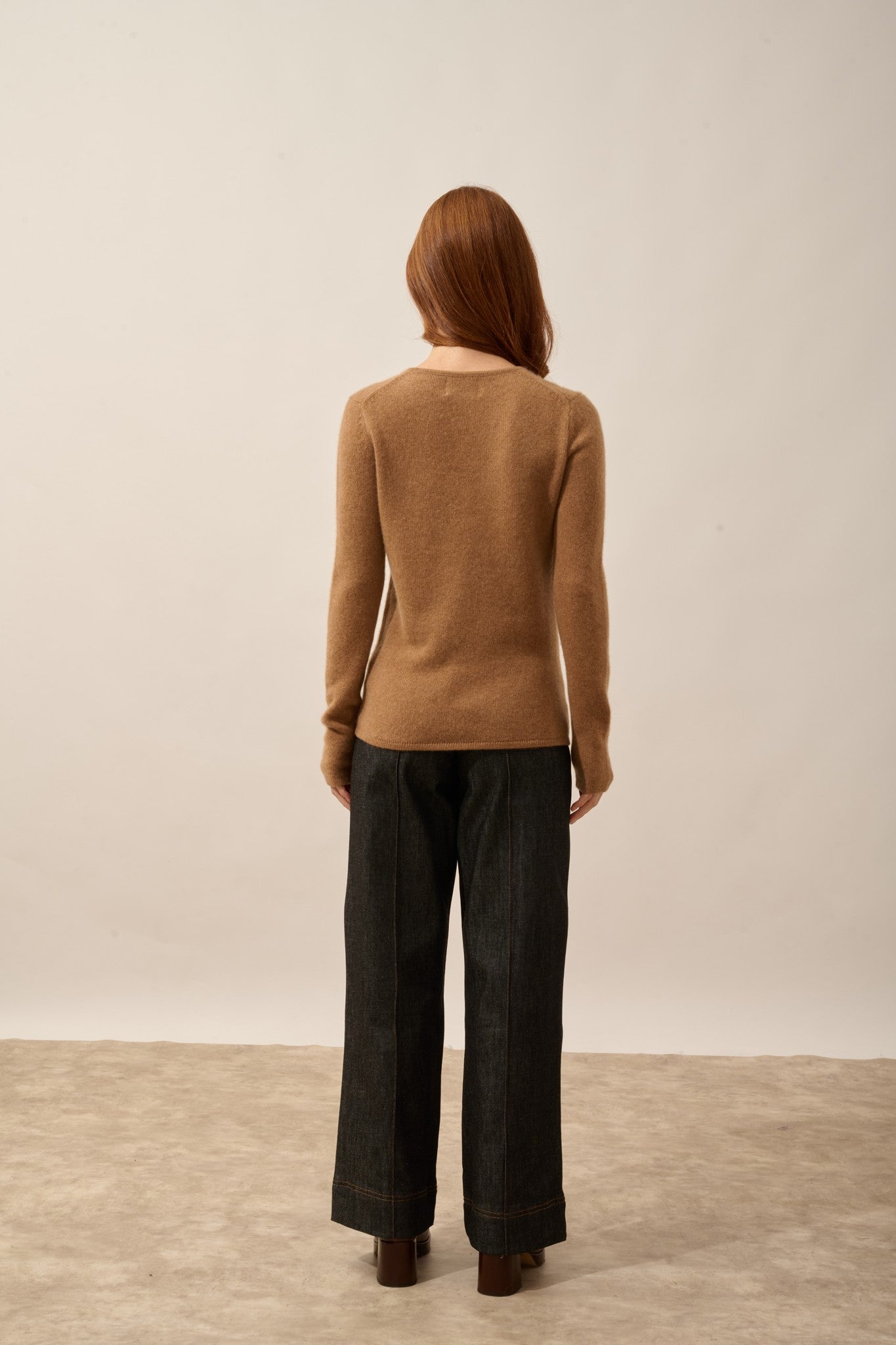 abby pull col v 4 fils noisette