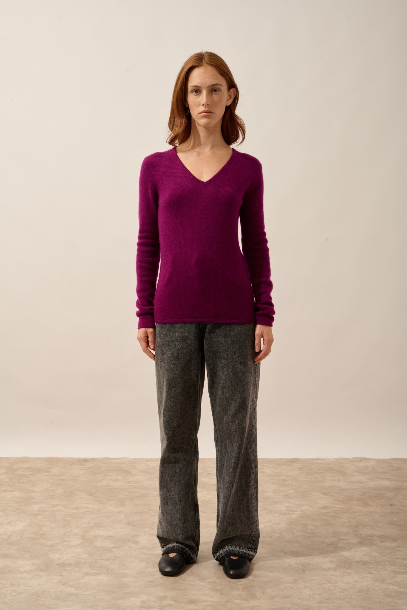 ABBY plum 4-ply V-neck sweater