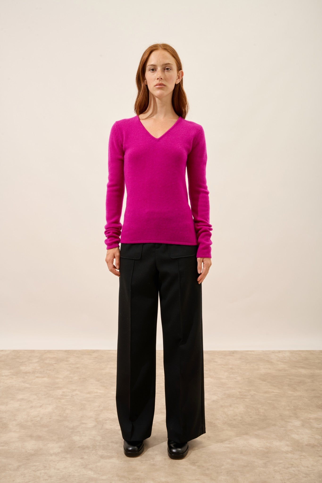 abby pull col v 4 fils violine 100% cachemire