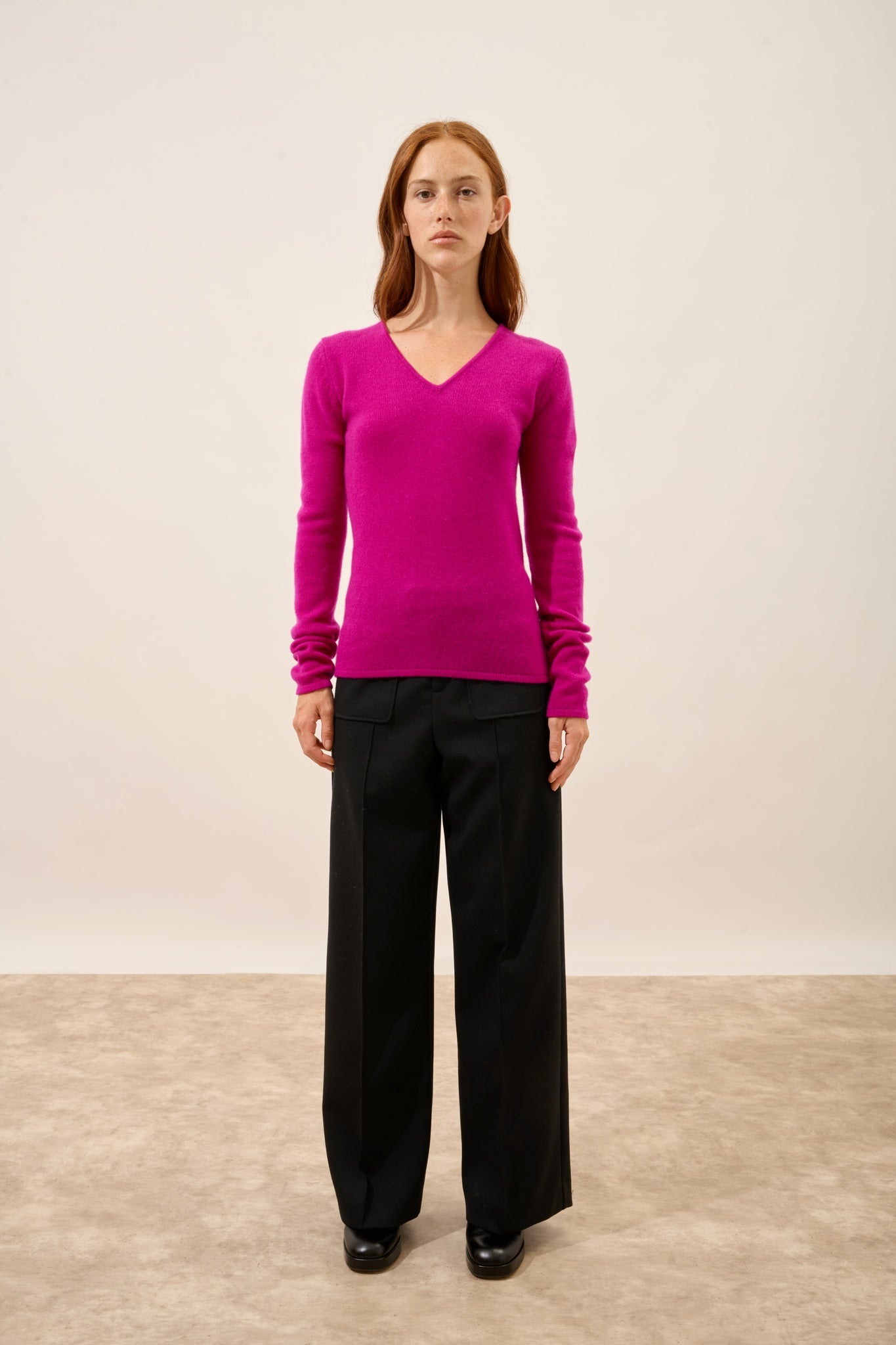 ABBY pull col v 4 fils violine