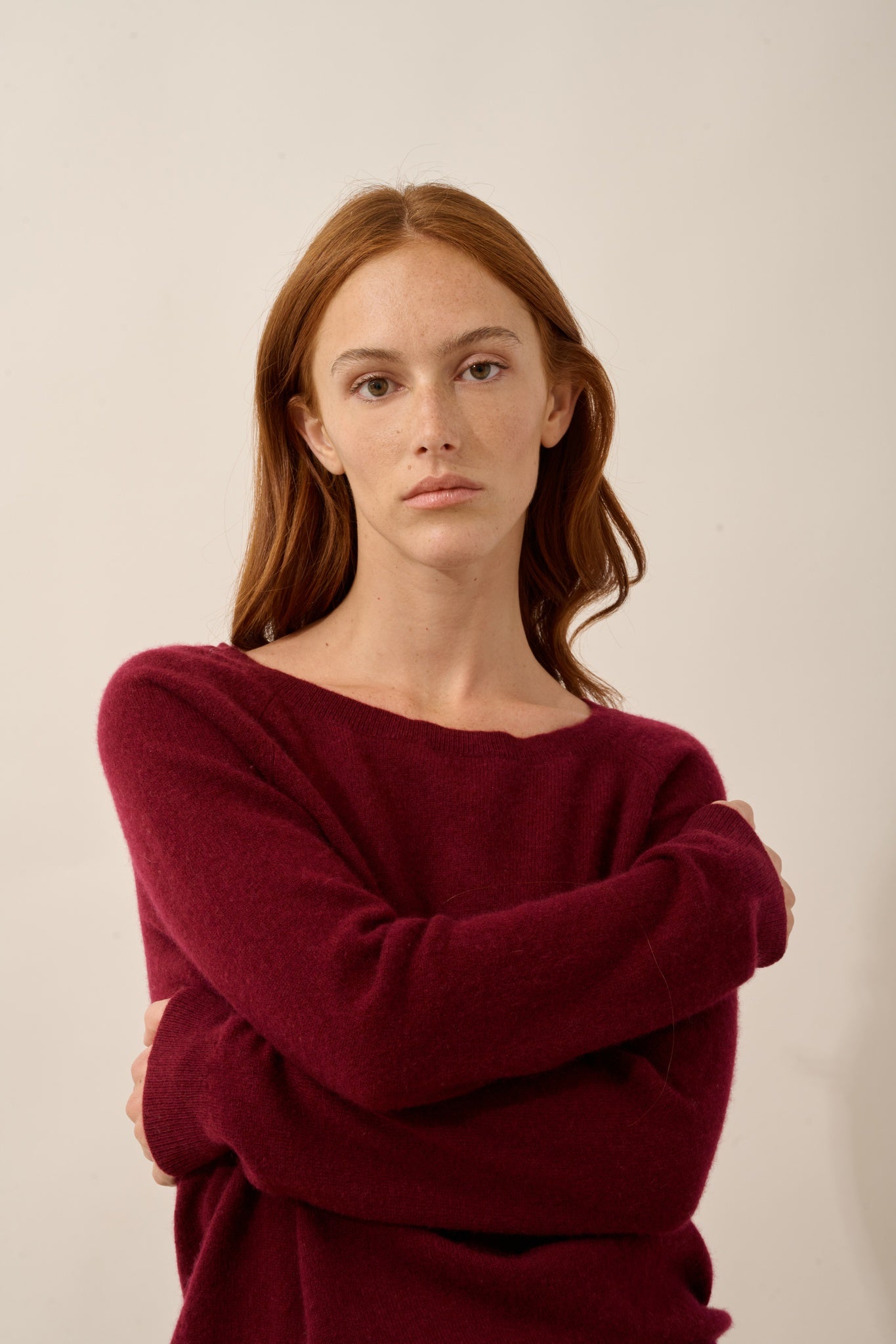 ABIGAIL pull col bateau goutte dos bordeaux