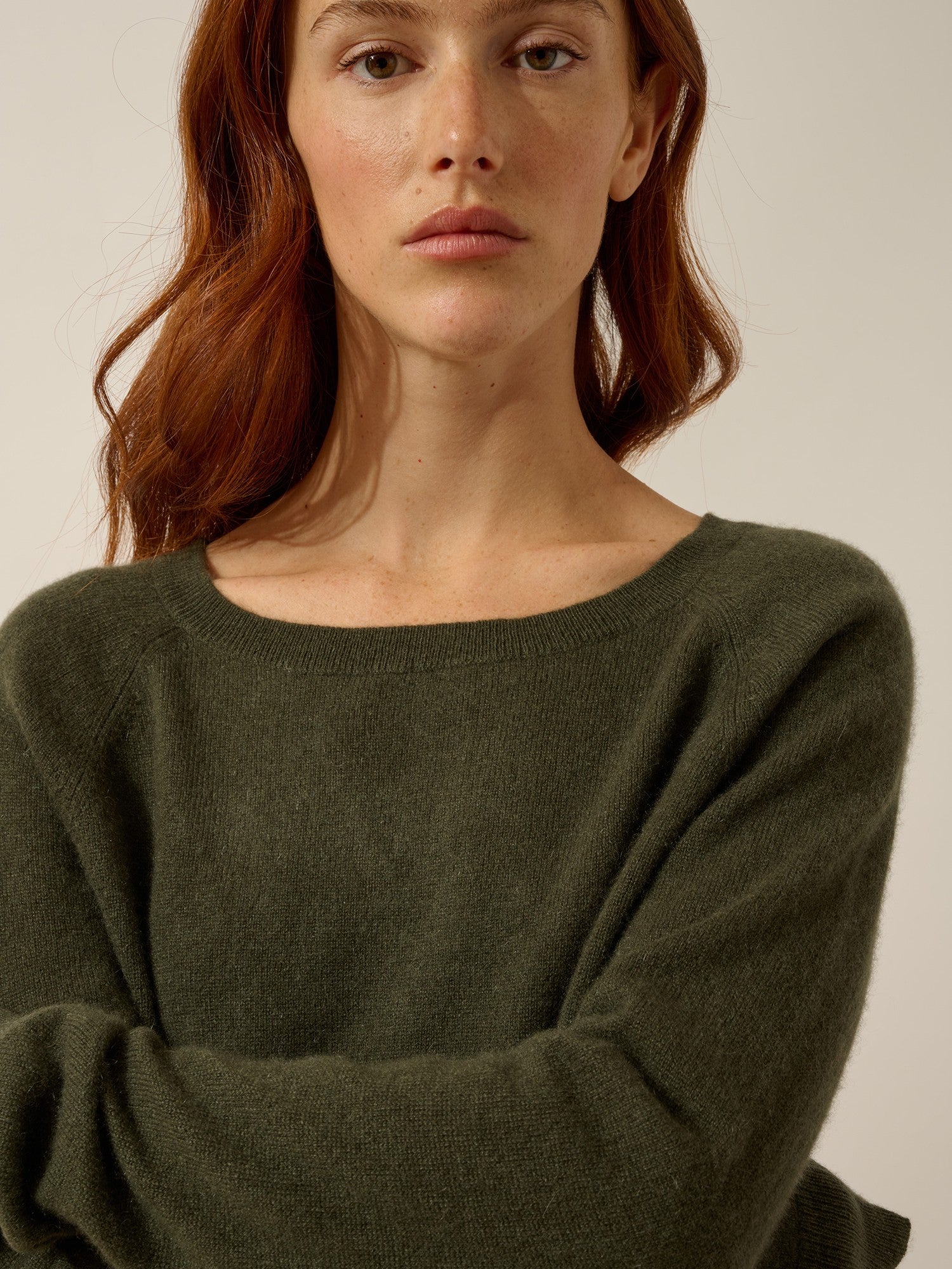 abigail pull col bateau goutte dos kaki