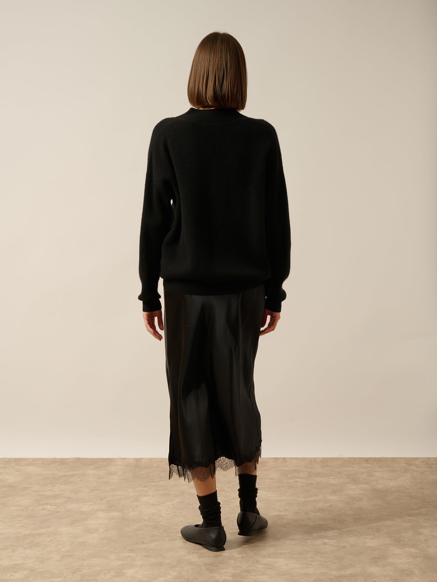 ADELE black V-neck cardigan