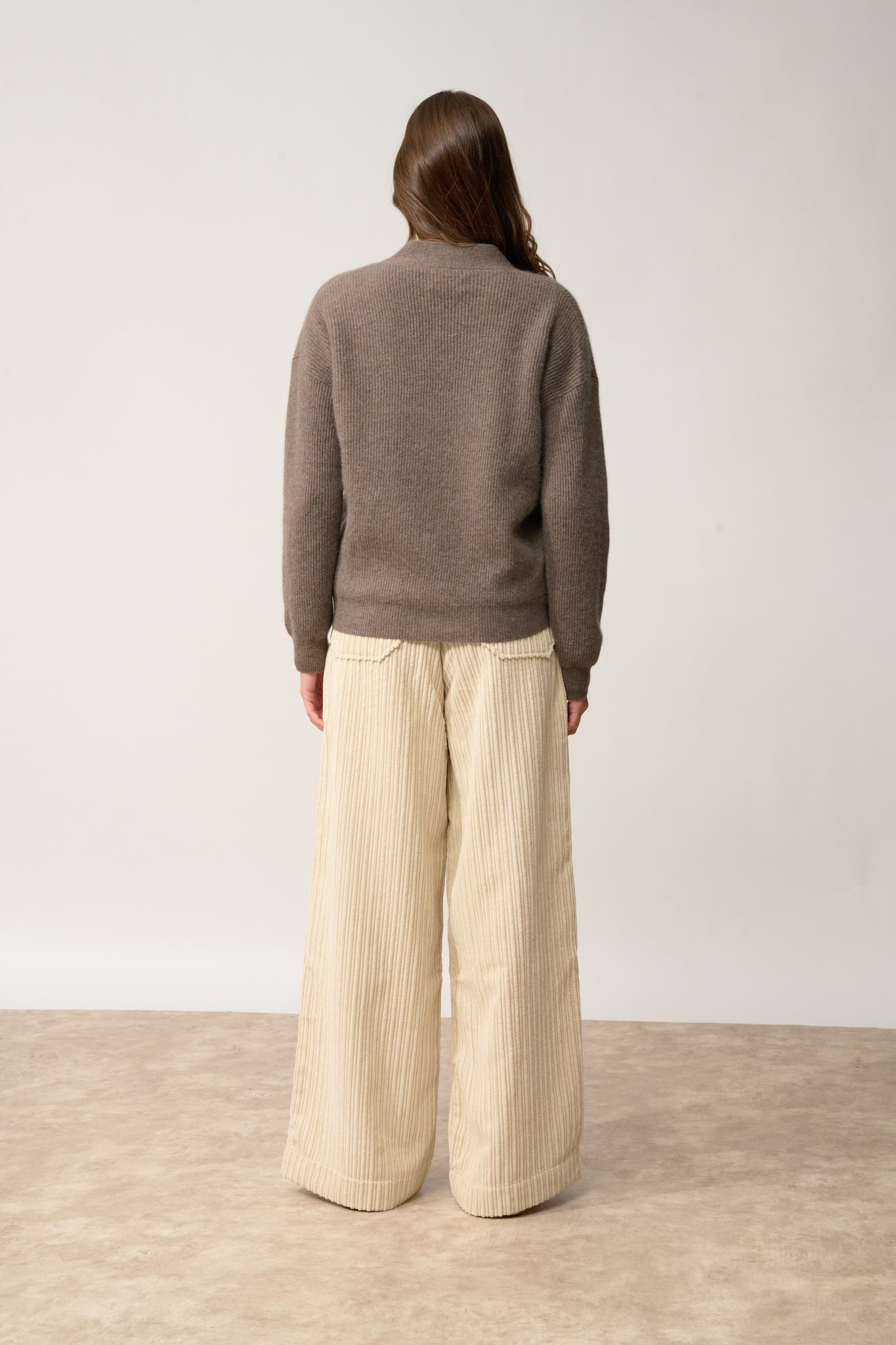 ADELE cardigan with V-neck in taupe heather