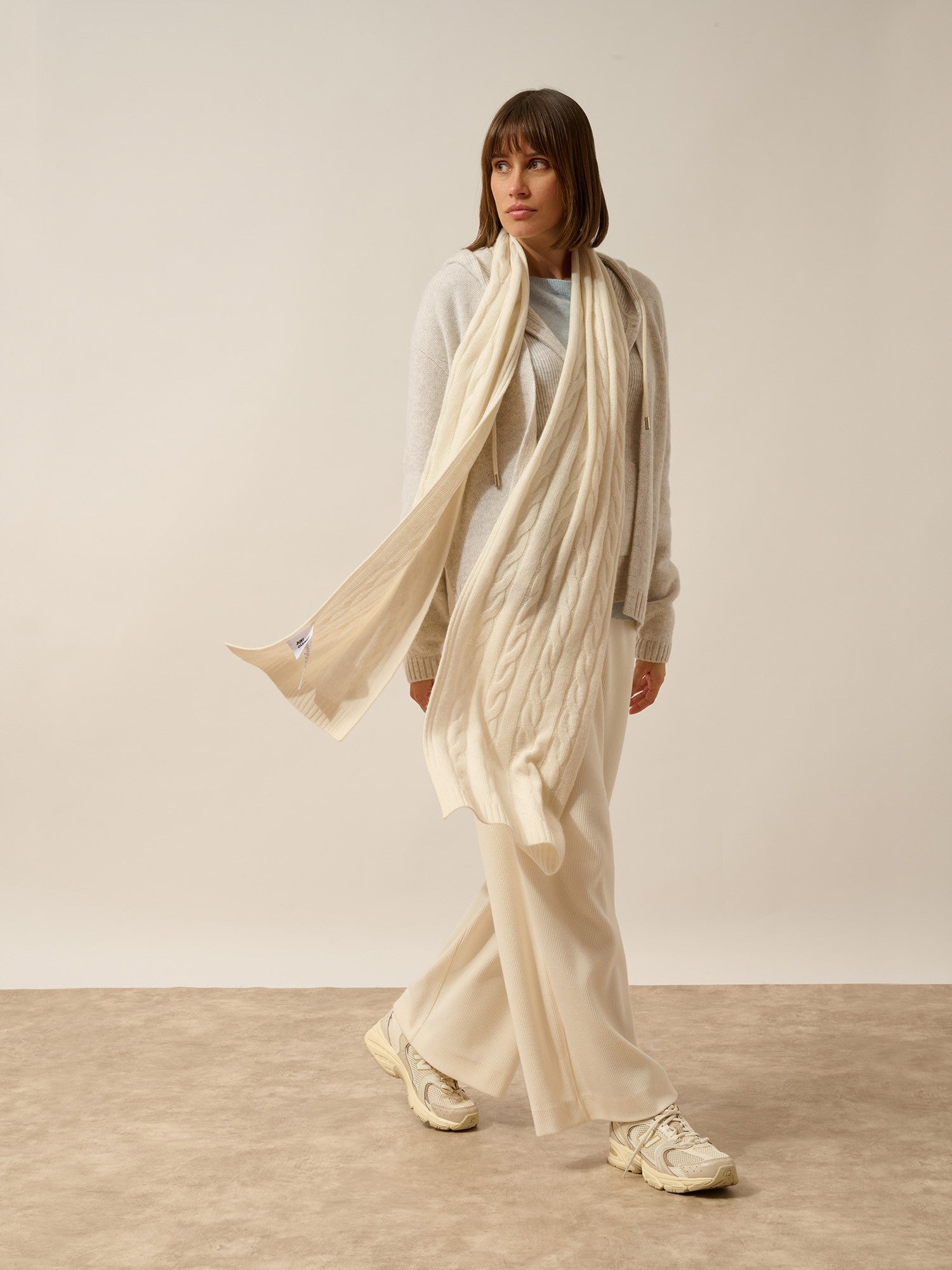 aelith 4-ply ivory scarf