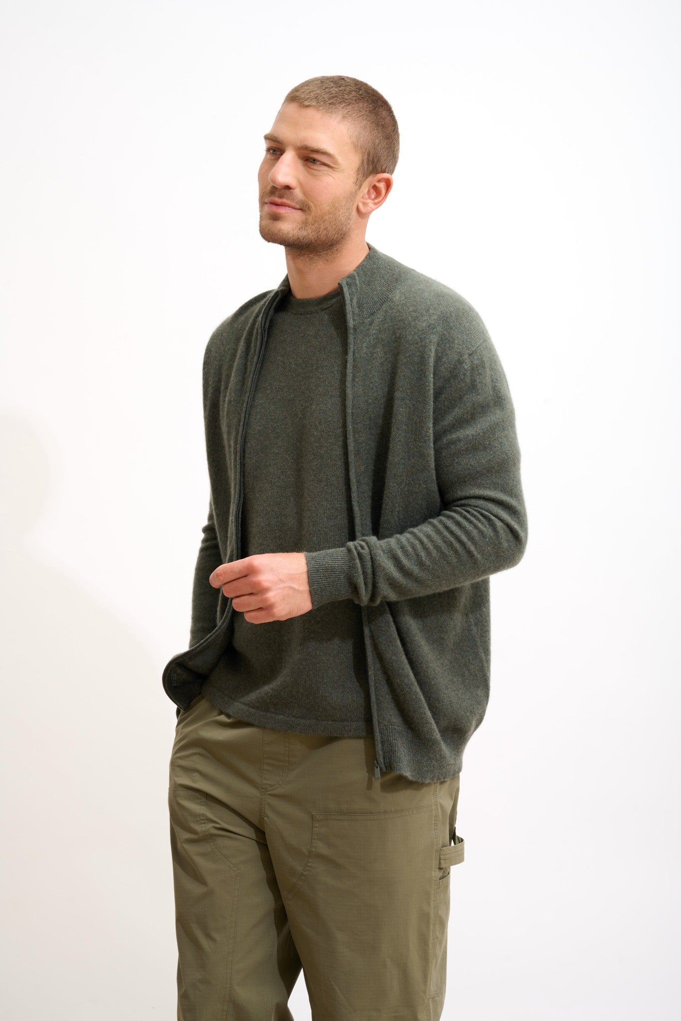 alan gilet zippé col montant kaki chiné 100% cachemire