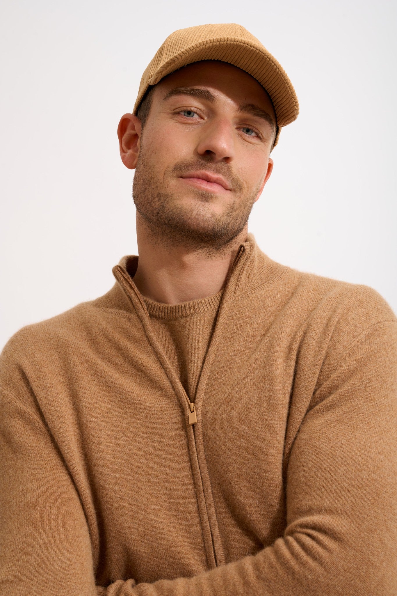 alan gilet zippé col montant noisette 100% cachemire