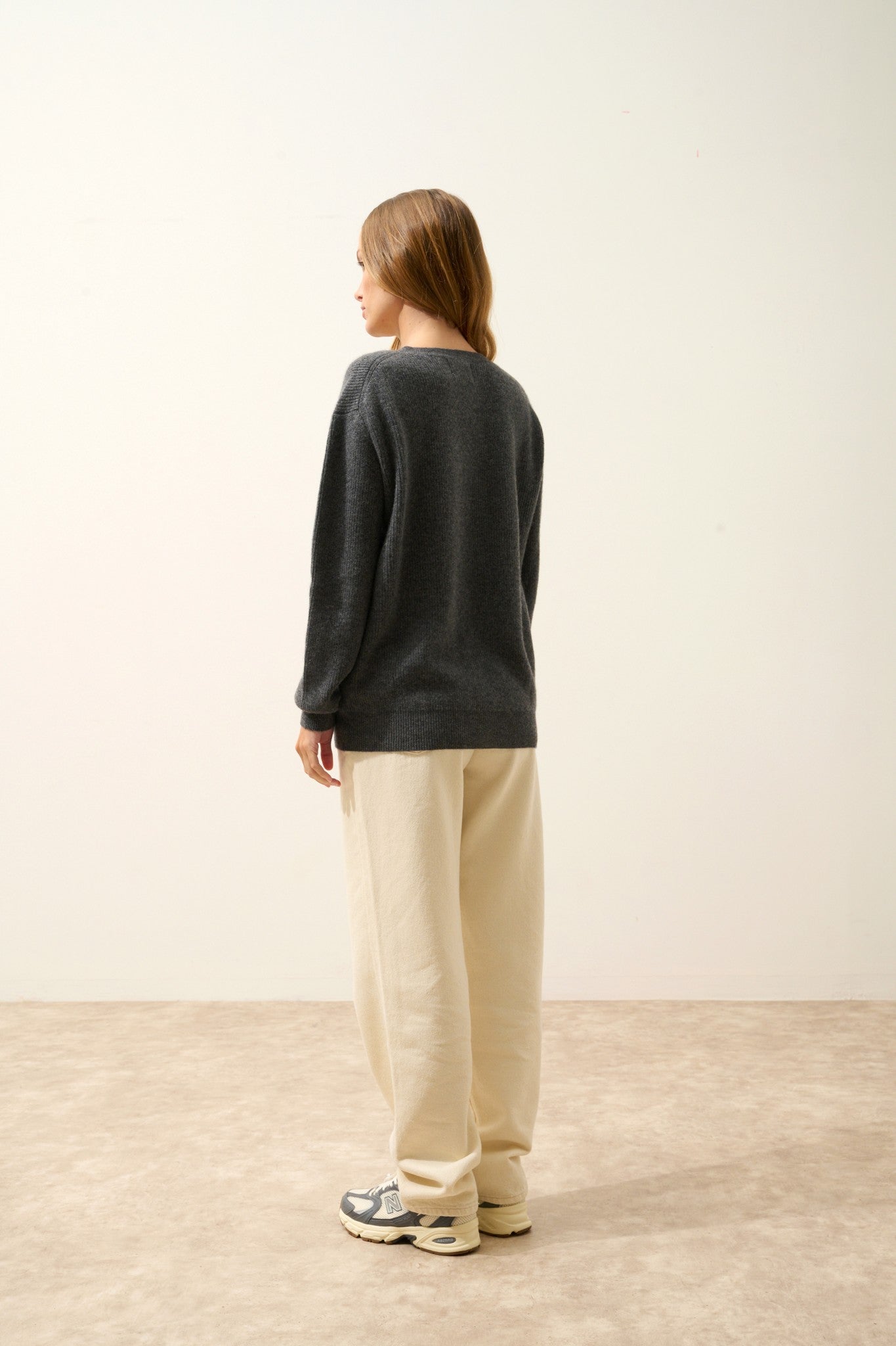 alenia pull col v anthracite chiné 100% cachemire