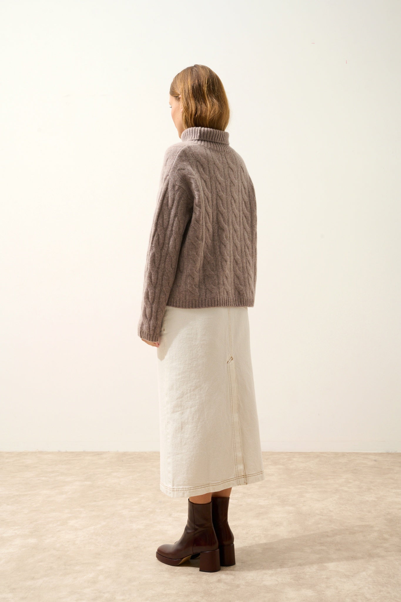 ALESSIA 6-ply caribou heathered turtleneck sweater