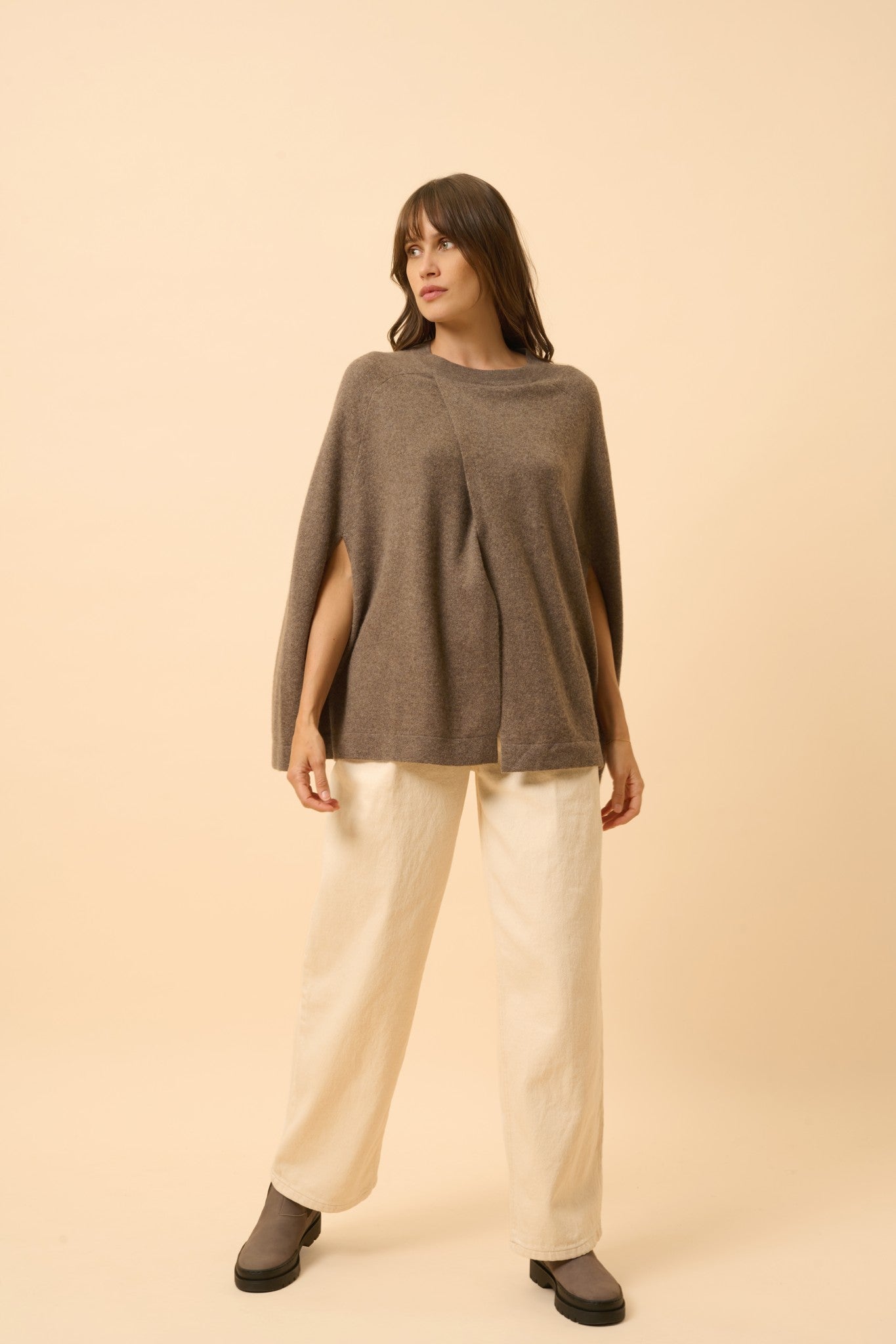 alloa cape ouverte col rond taupe chiné 100% cachemire