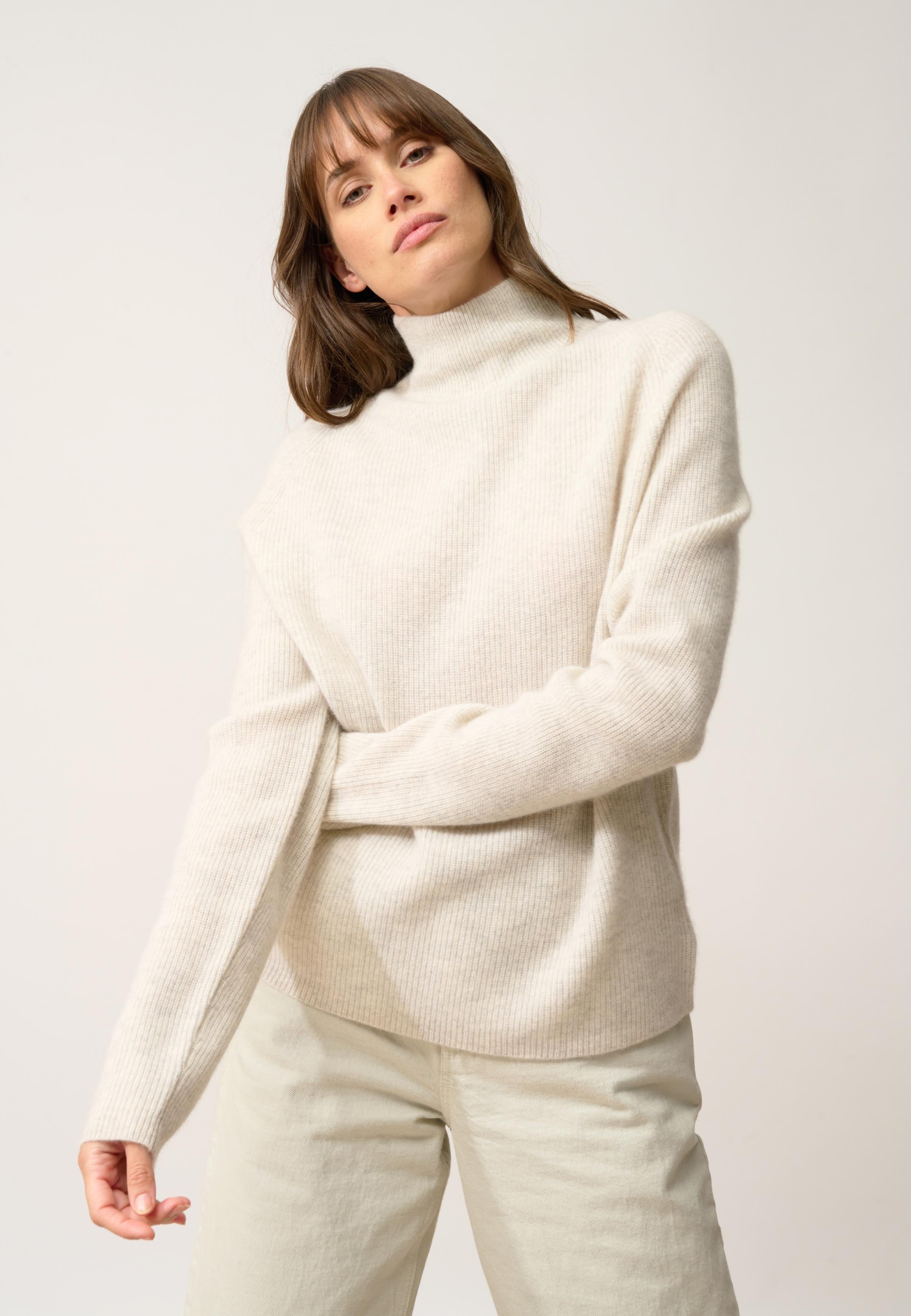 ALYSSA pull col montant gris perle chiné