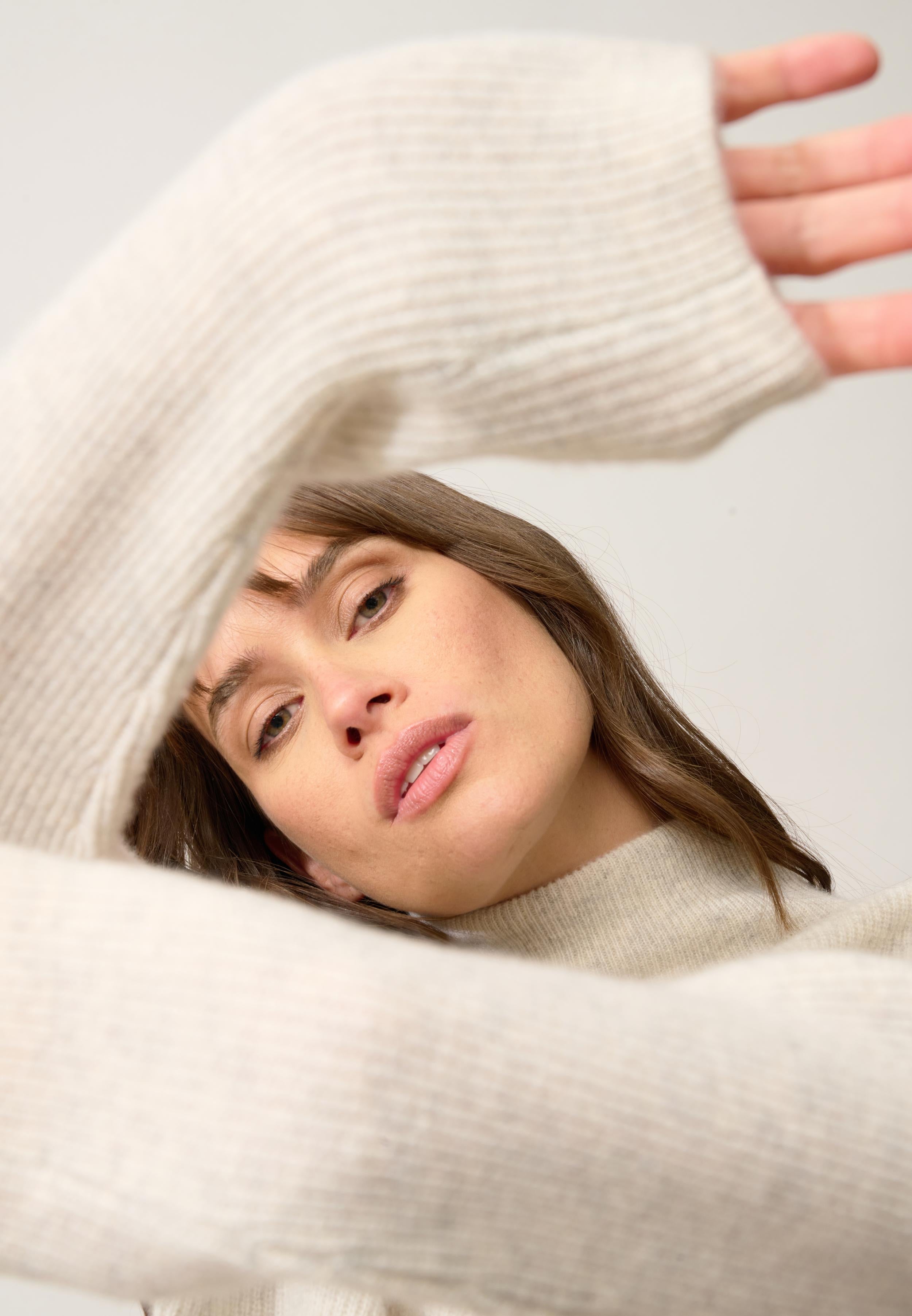 ALYSSA pull col montant gris perle chiné