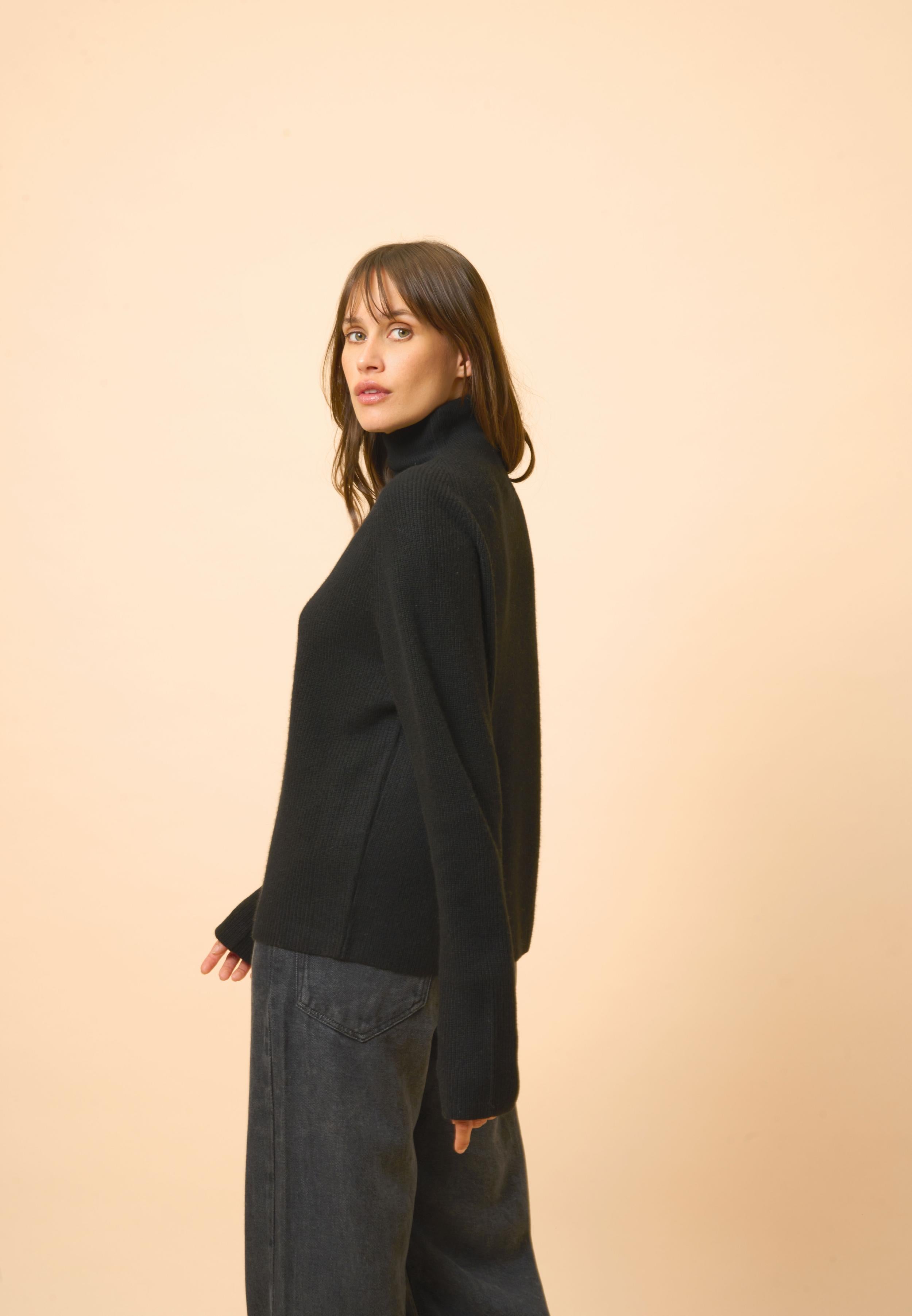 ALYSSA pull col montant noir