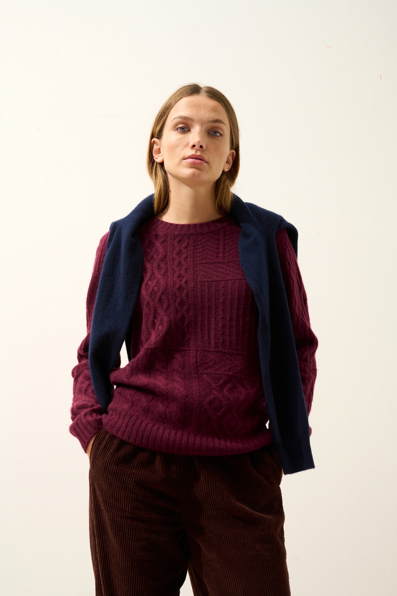 AMALA pull col rond mûre