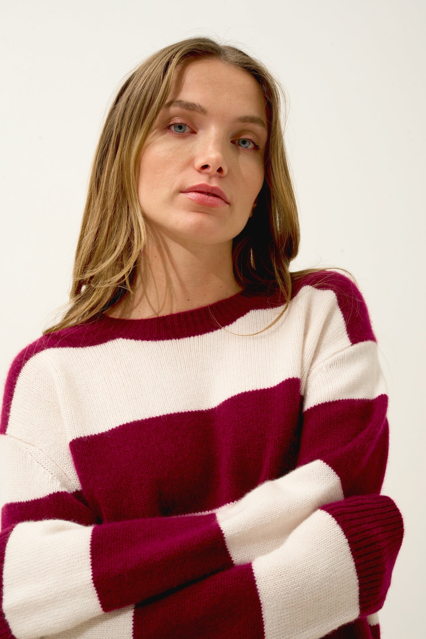 AMARANTE round neck sweater, 6-ply, two-tone burgundy/ivory