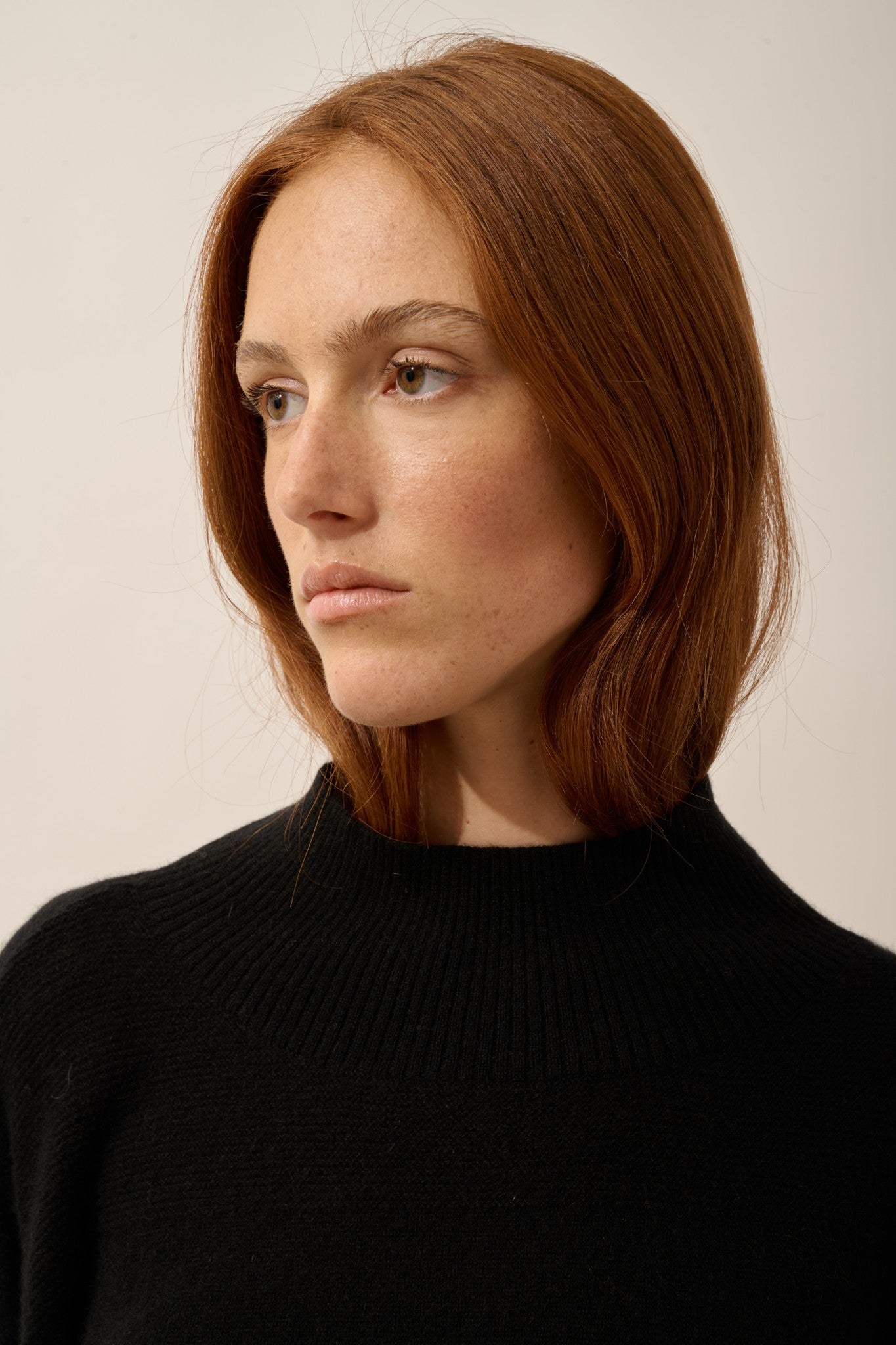 amber pull col montant bi-color noir