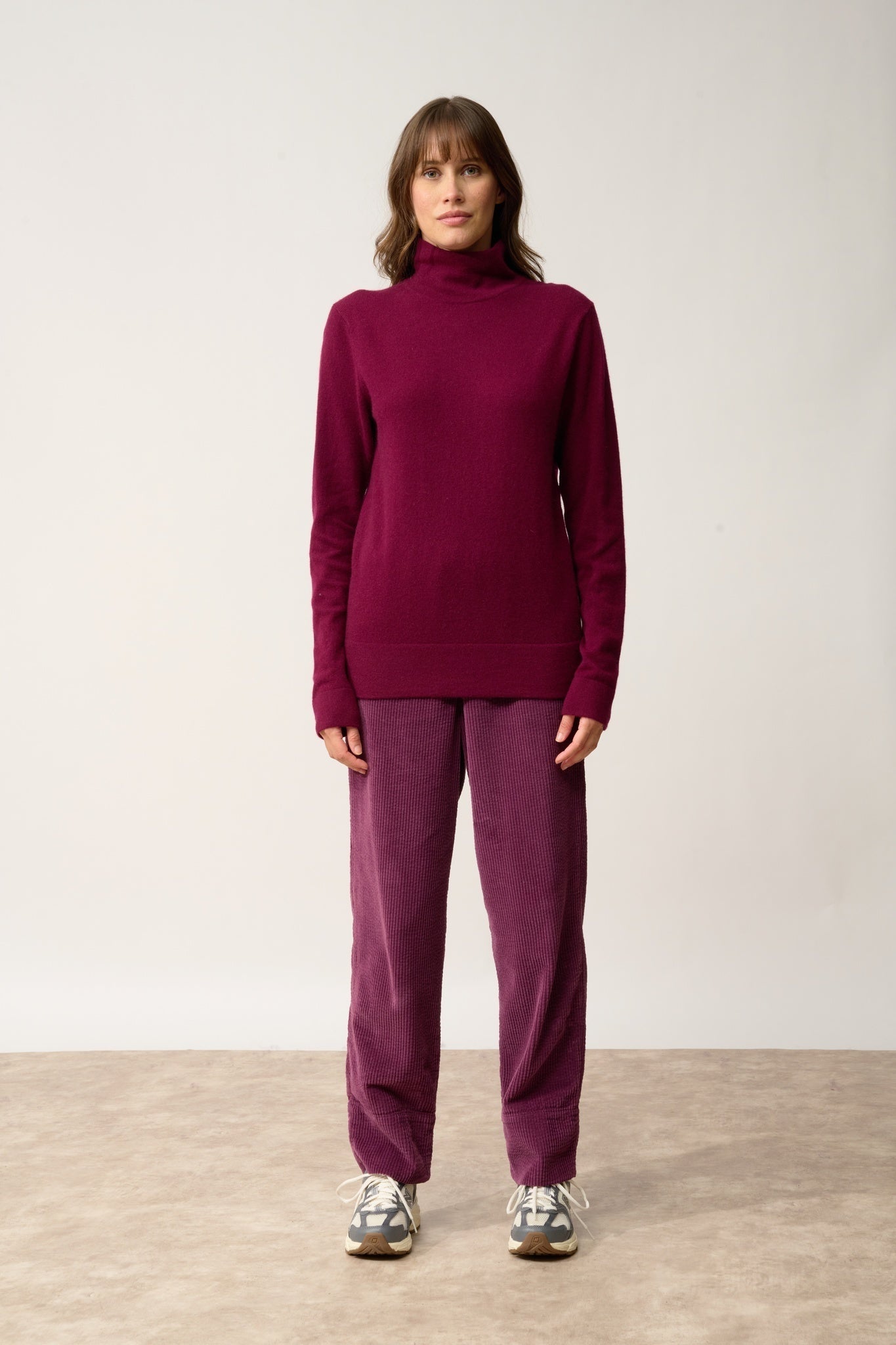 AMBRE pull col montant bordeaux