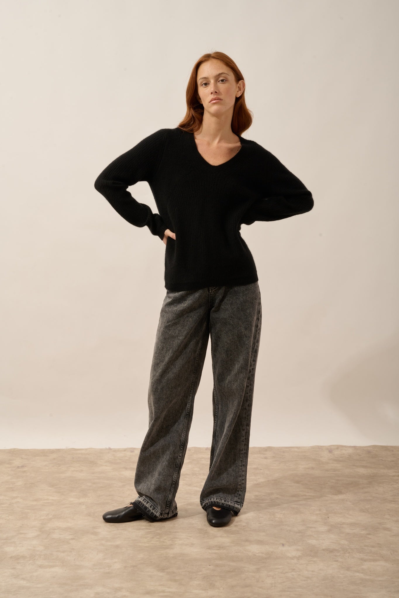 AMRITA pull col v 4 fils noir