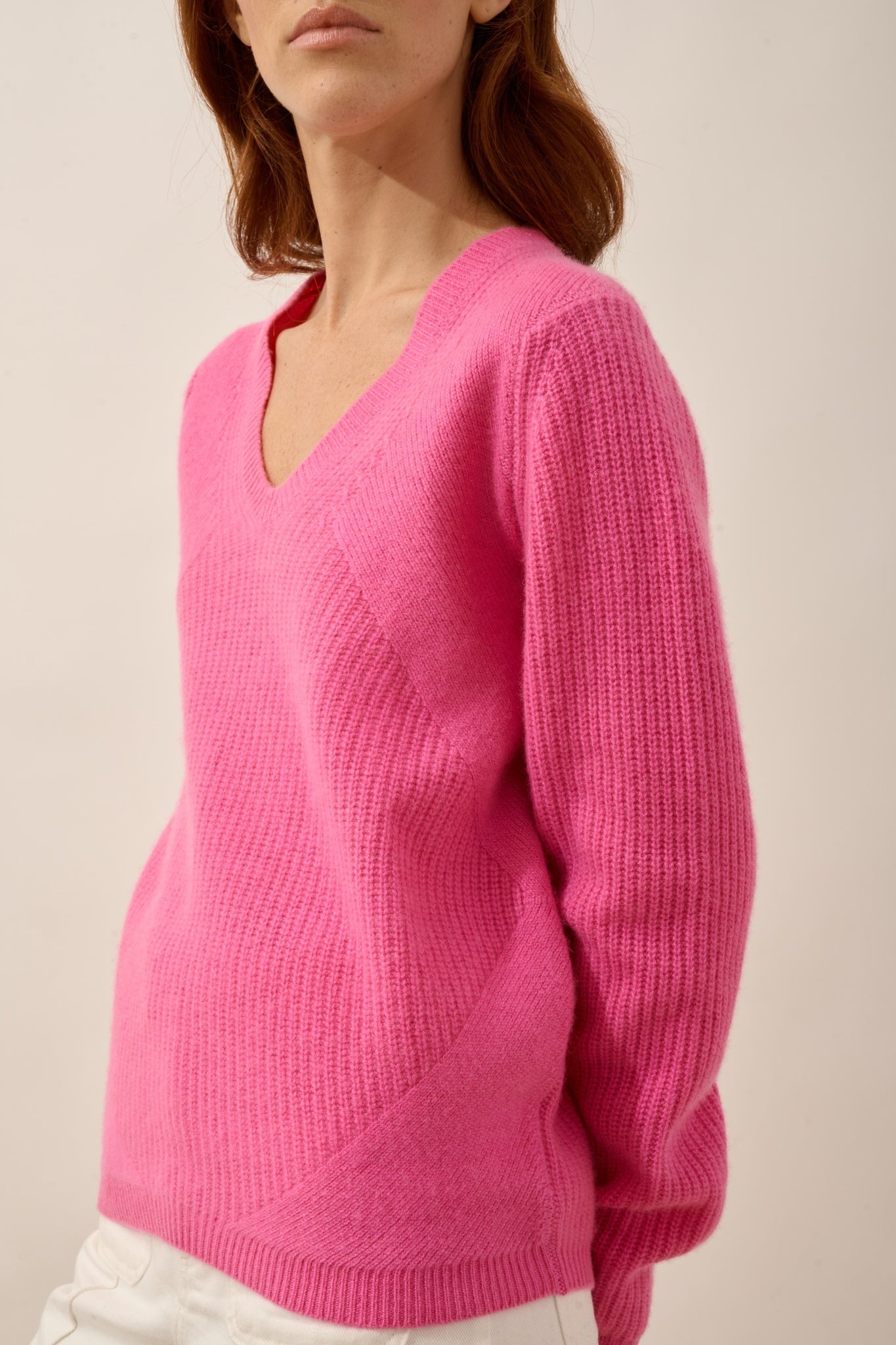 AMRITA pull col v 4 fils rose