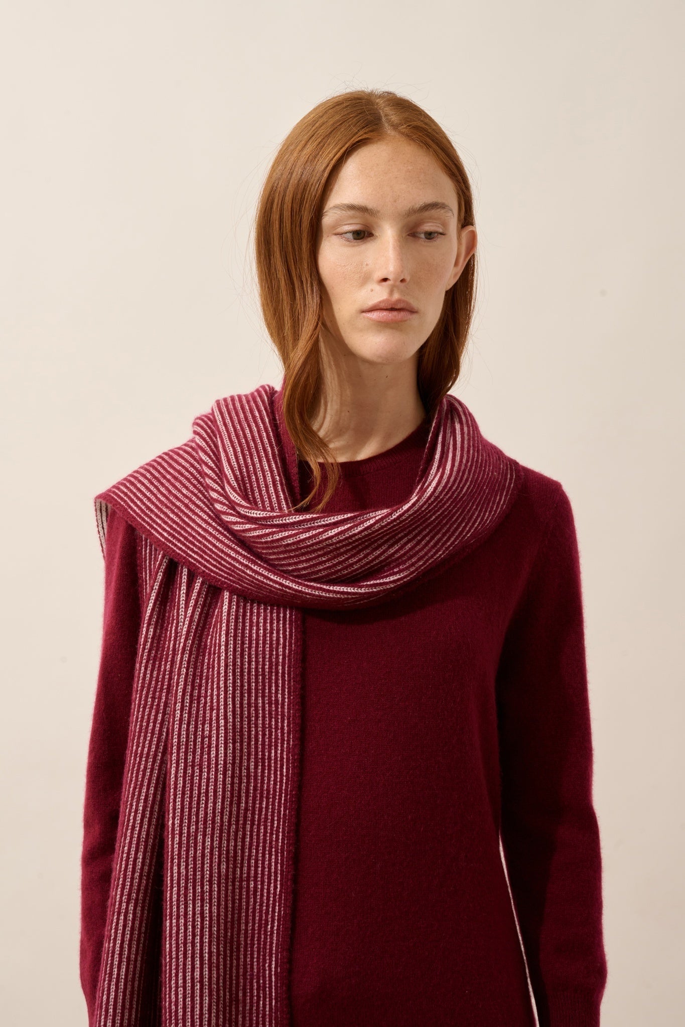 ANTONIO 4-ply burgundy and ivory scarf