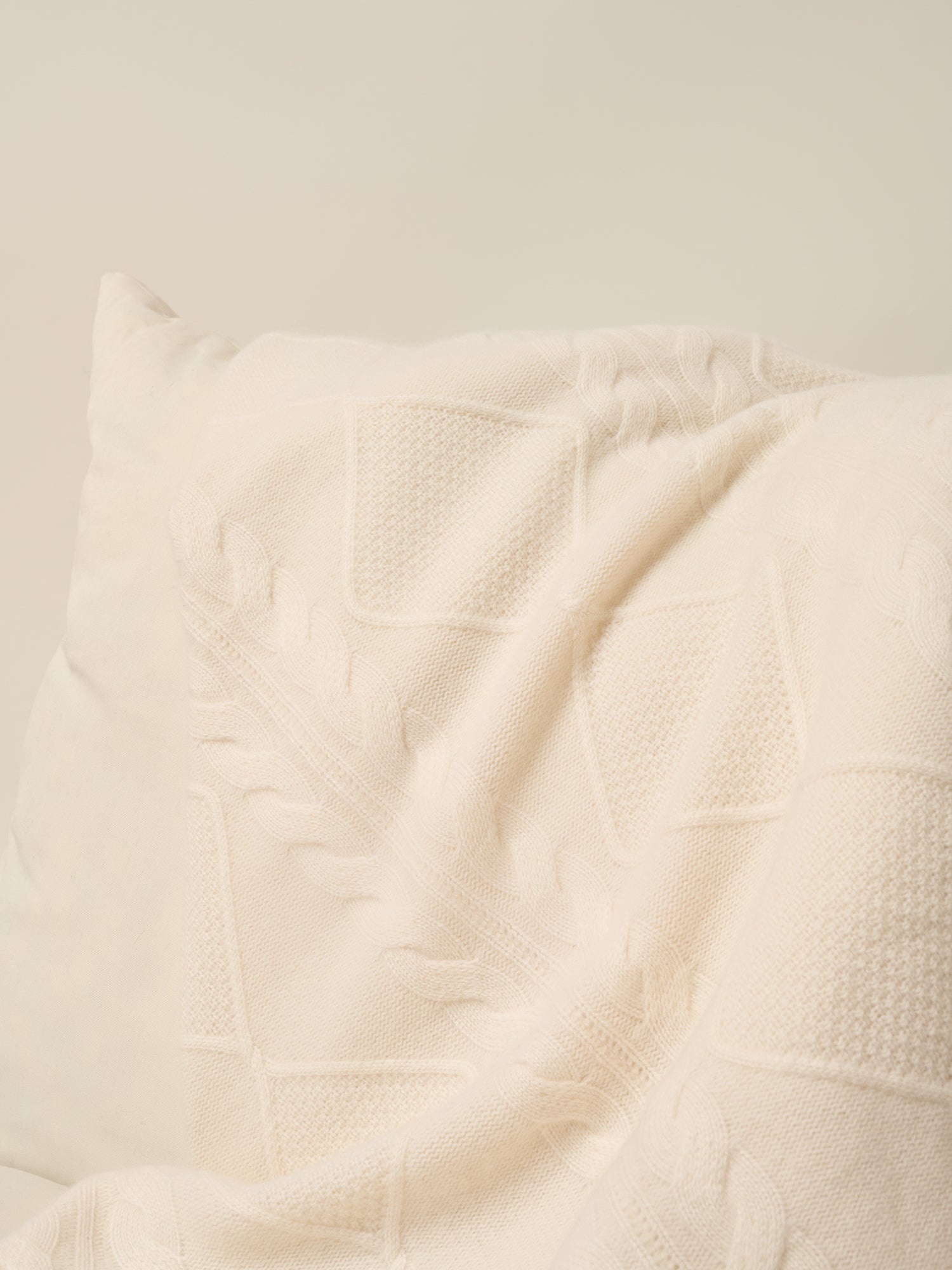 ANWEN 8-ply snow plaid