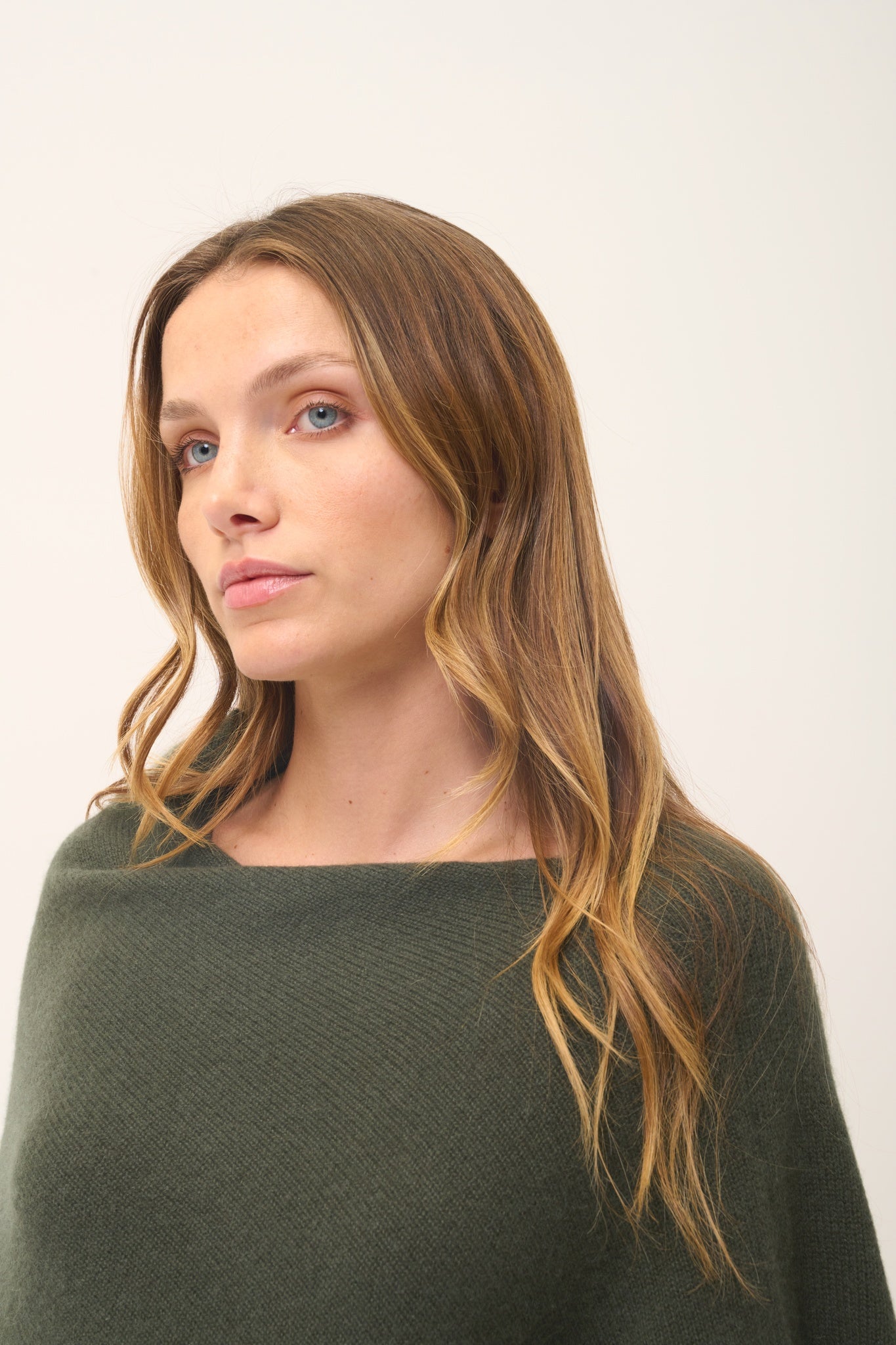 ASHLEY poncho col bateau kaki