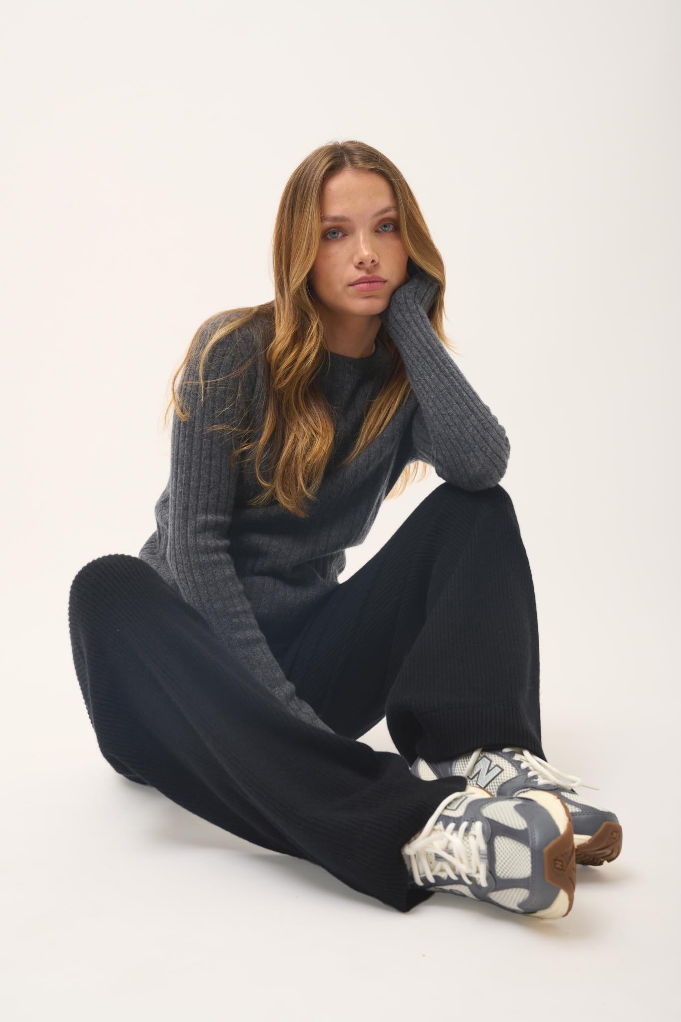 AVANA round-neck sweater anthracite mottled