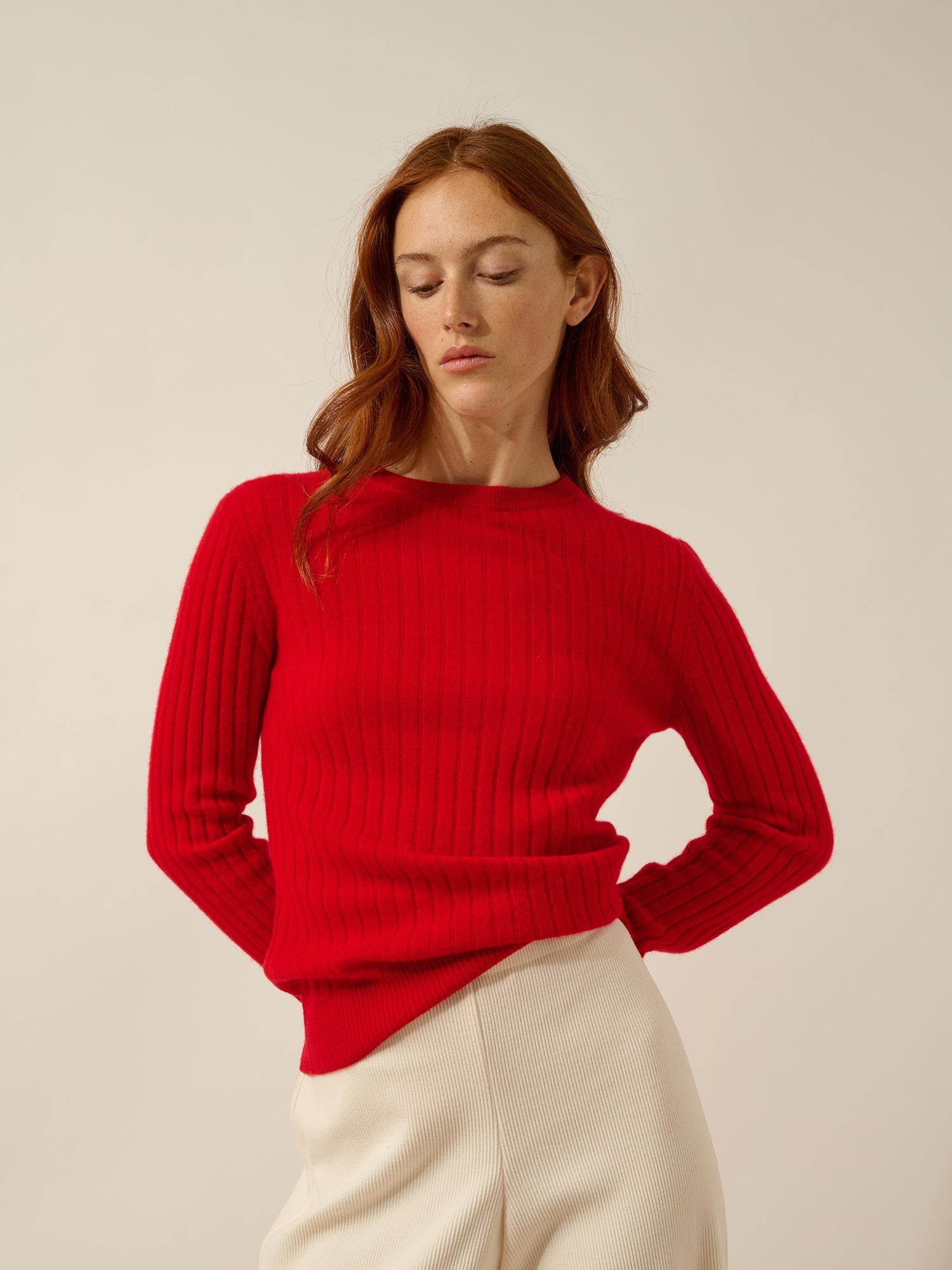 AVANA pull col rond rouge