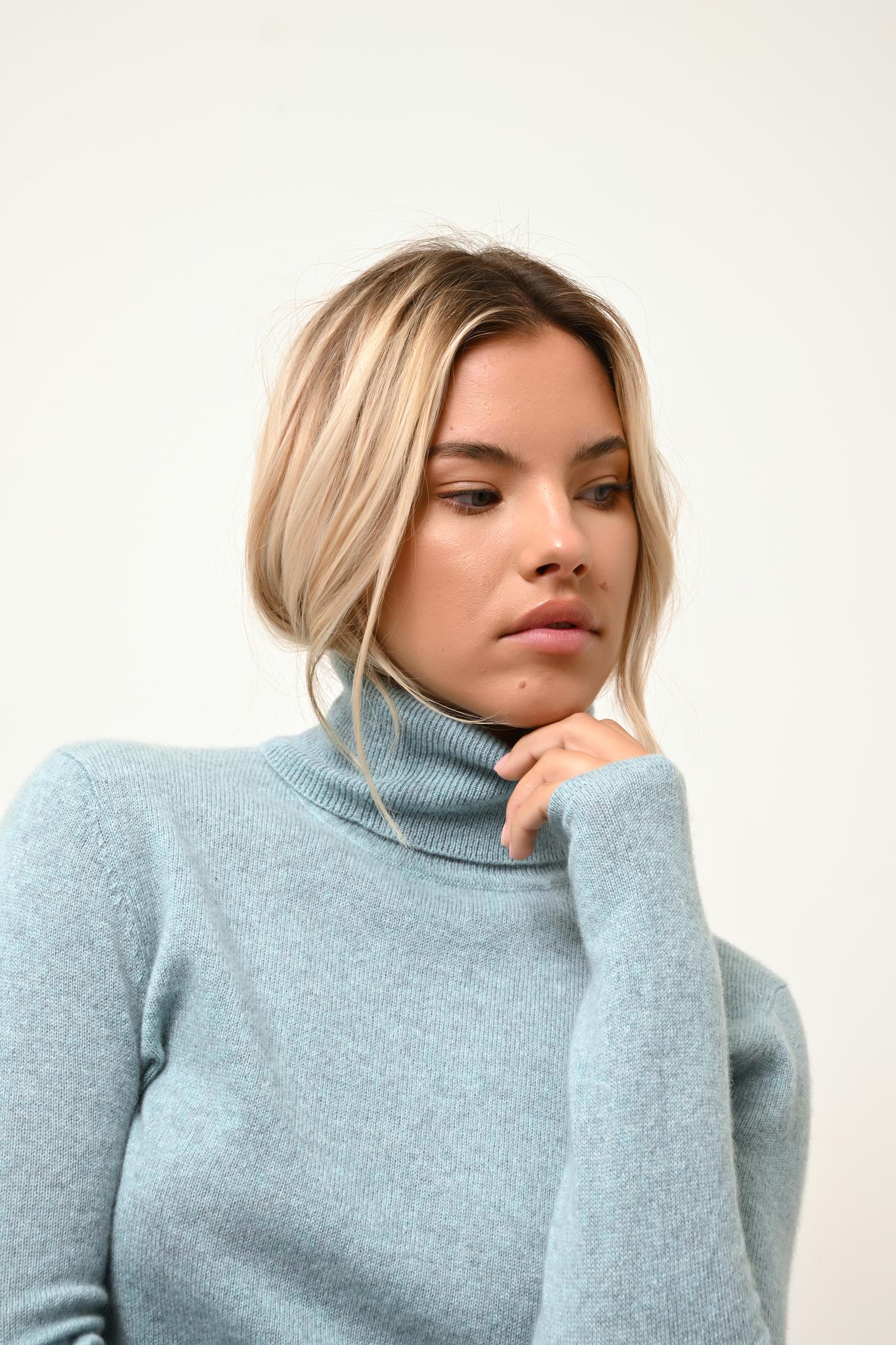 AVA pull col roulé aqua chiné