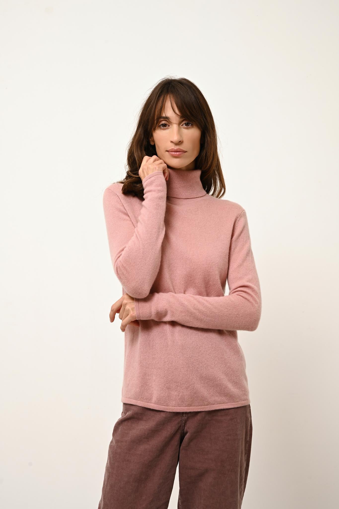 AVA pull col roulé bois de rose