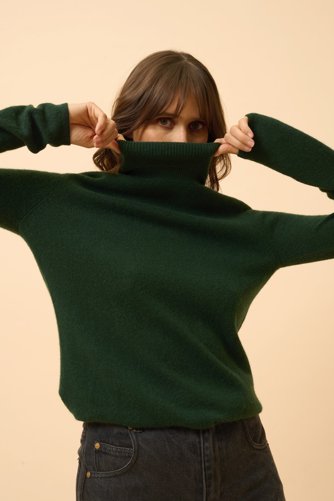 AVA pull col roulé cyprès