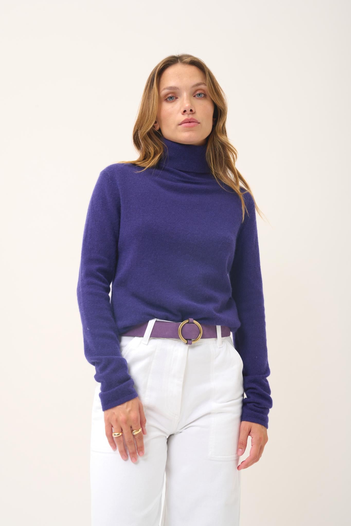 AVA turtleneck sweater purple