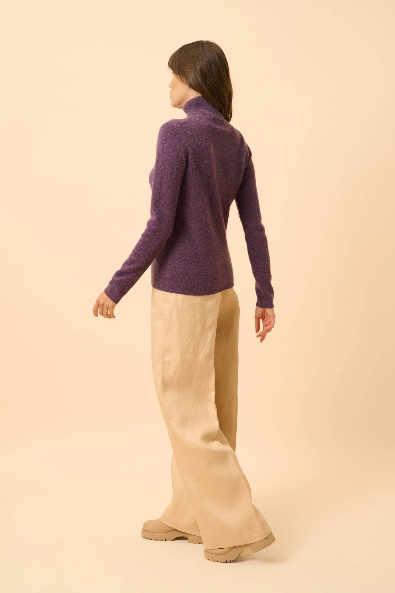 AVA pull col roulé violet chiné