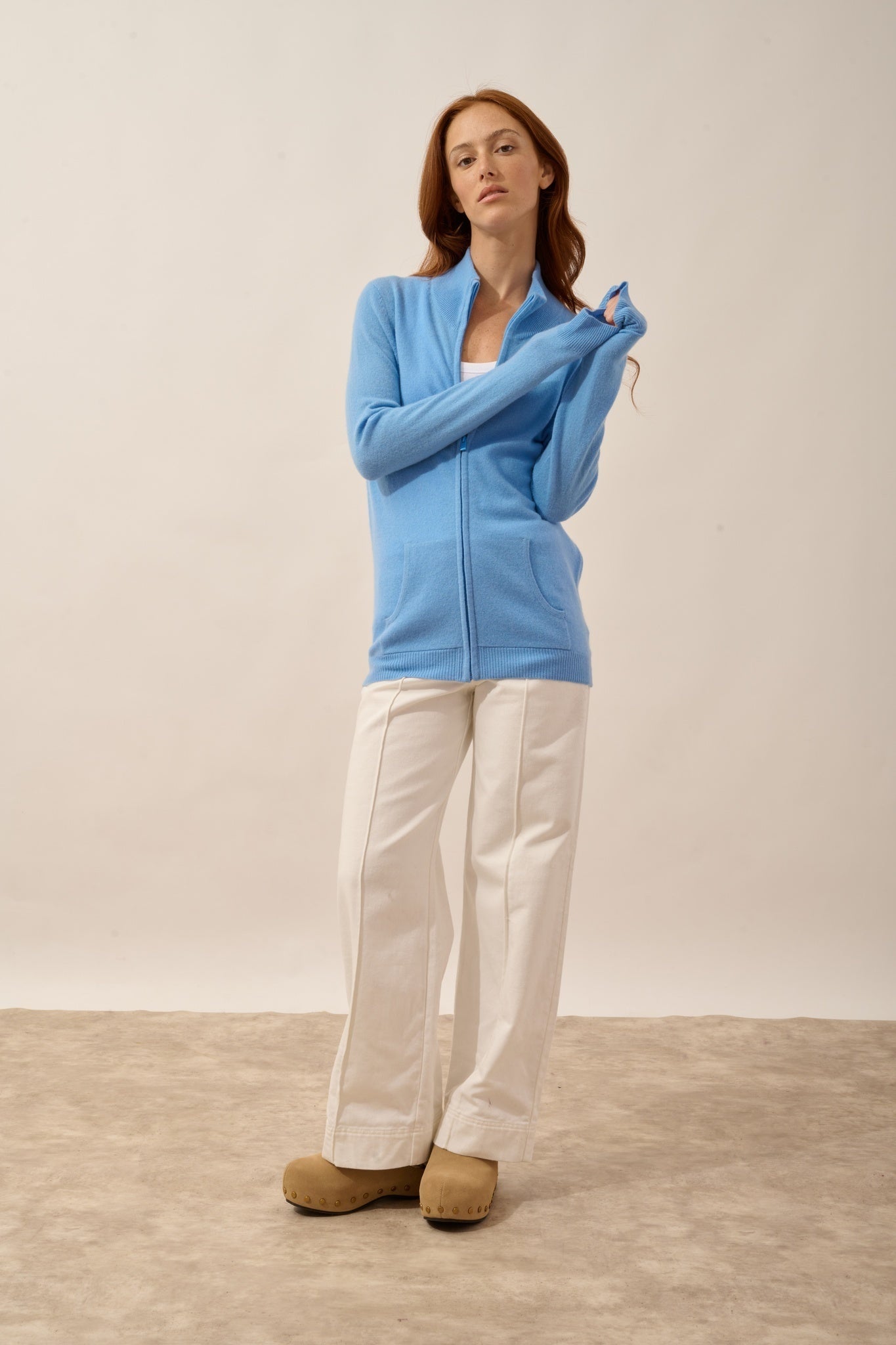 AYR gilet zippé col montant baby blue