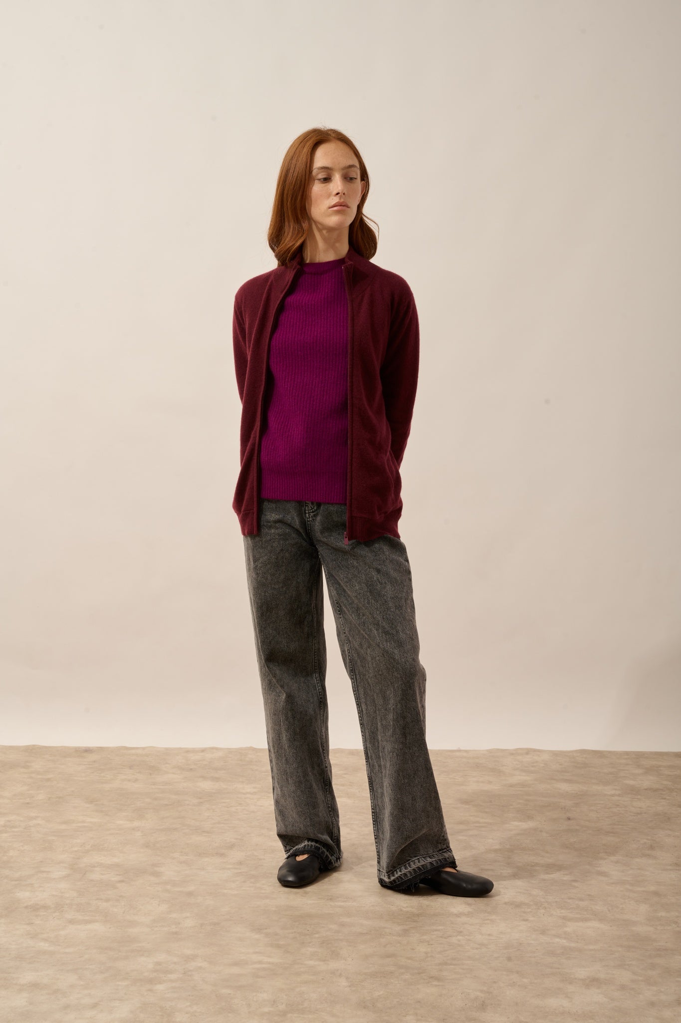 AYR gilet zippé col montant mûre