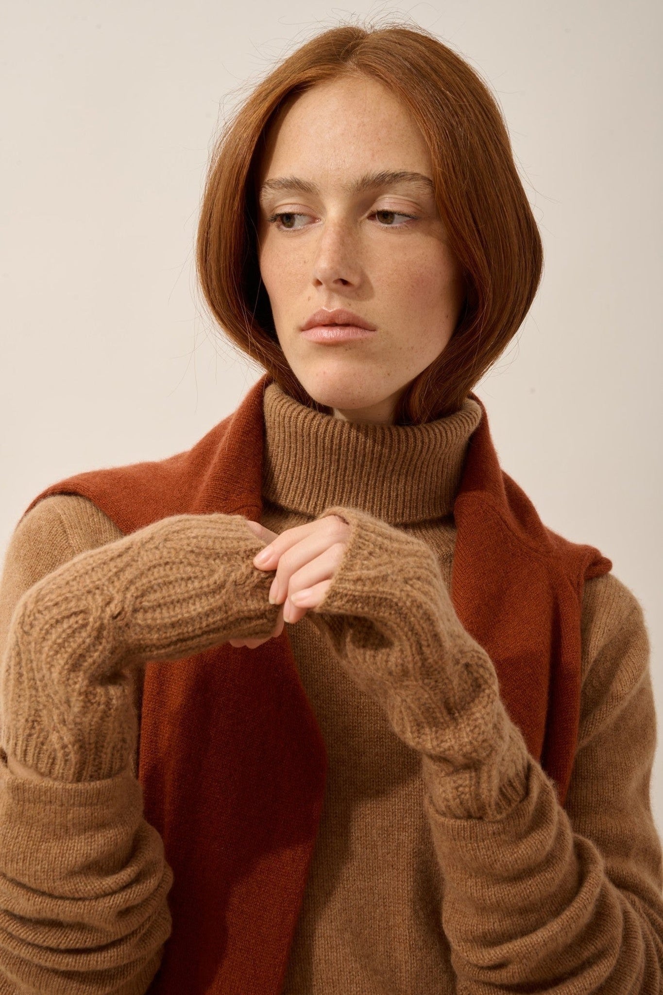 6-ply hazelnut mittens