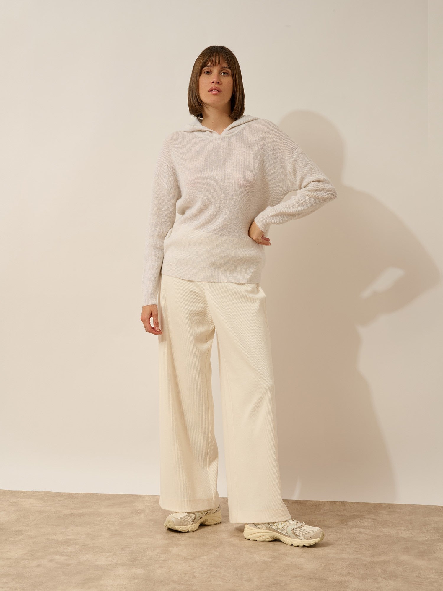 beele white heather hoodie