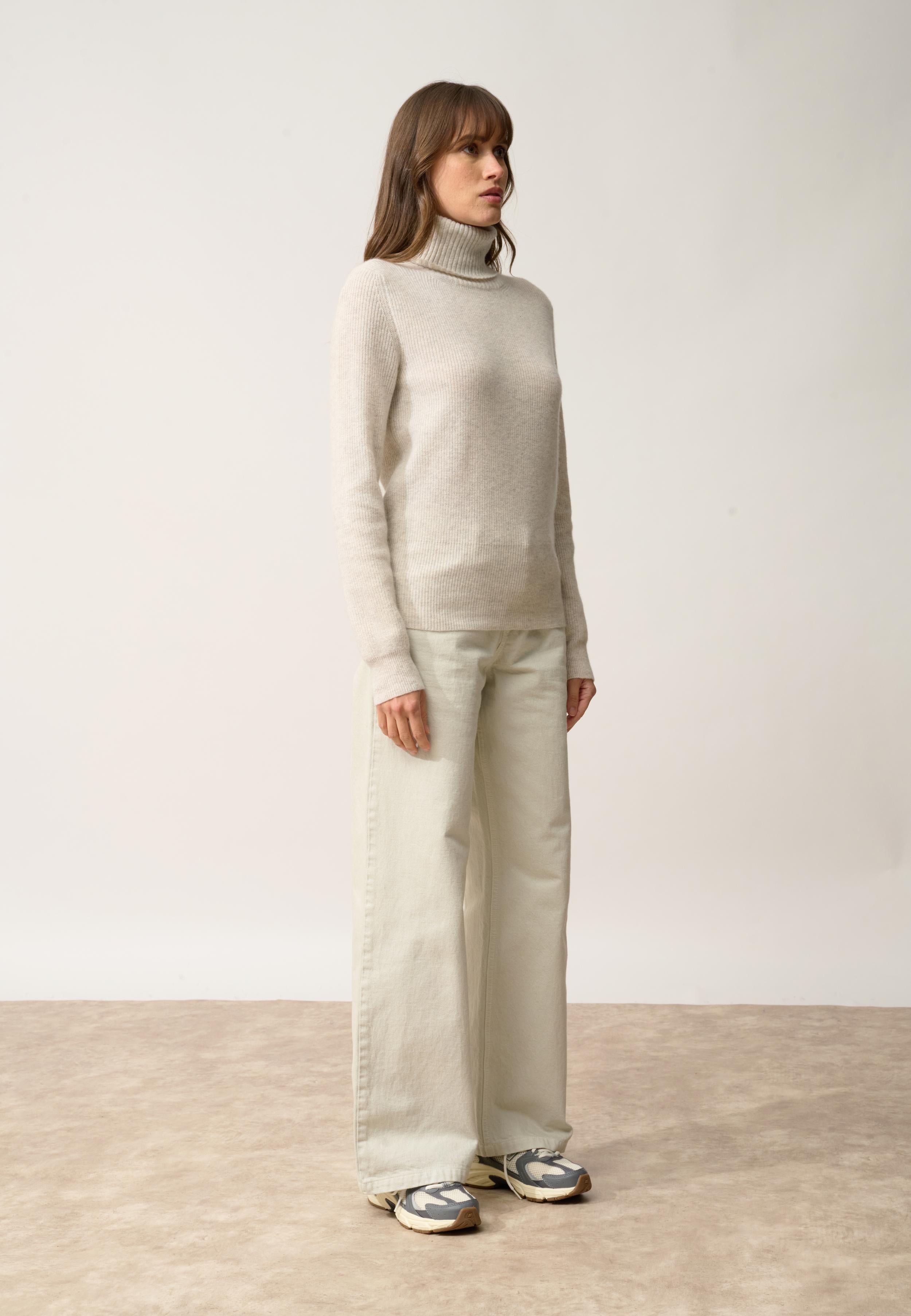 BILLY pearl grey turtleneck sweater