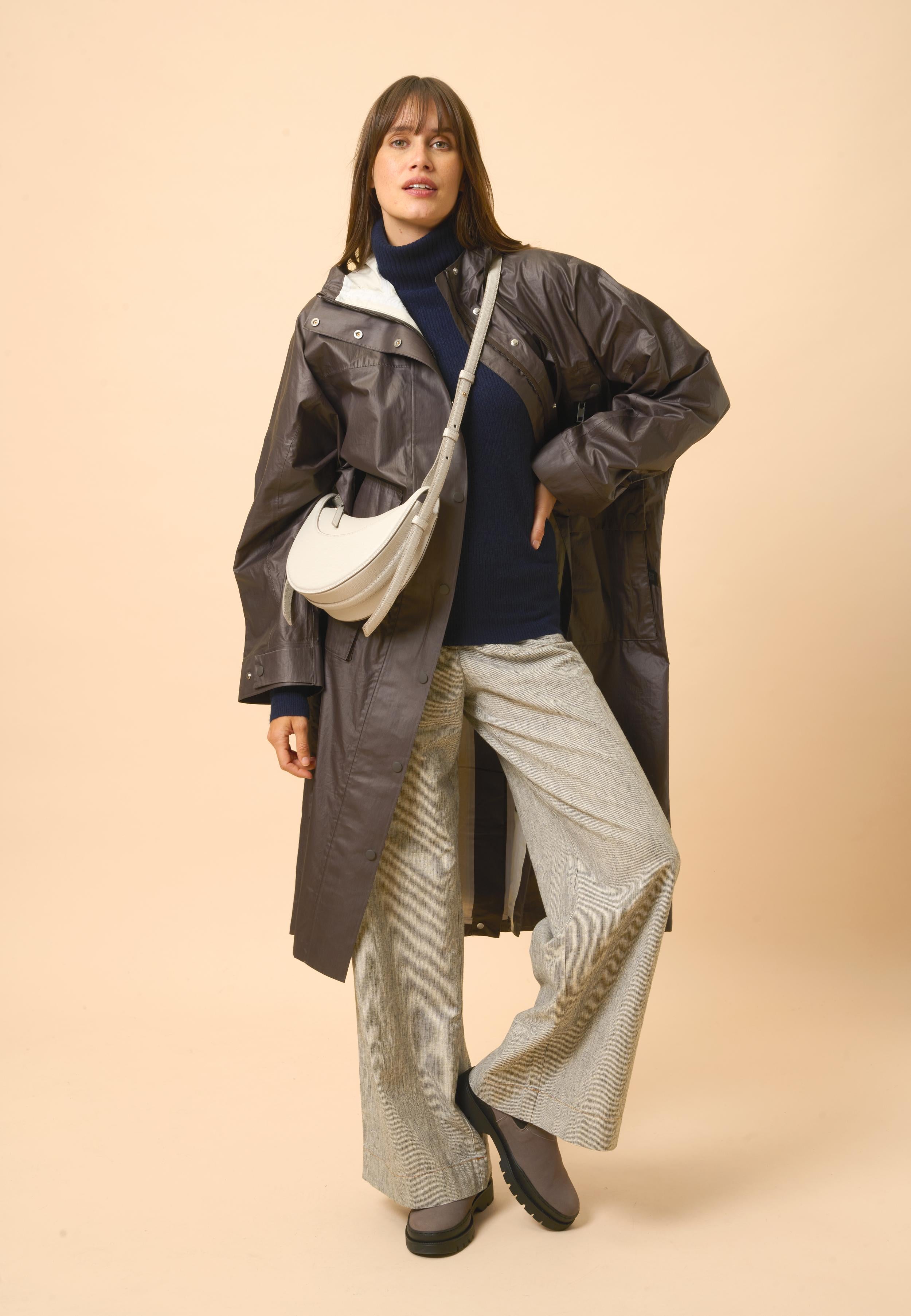 BILLY navy turtleneck sweater