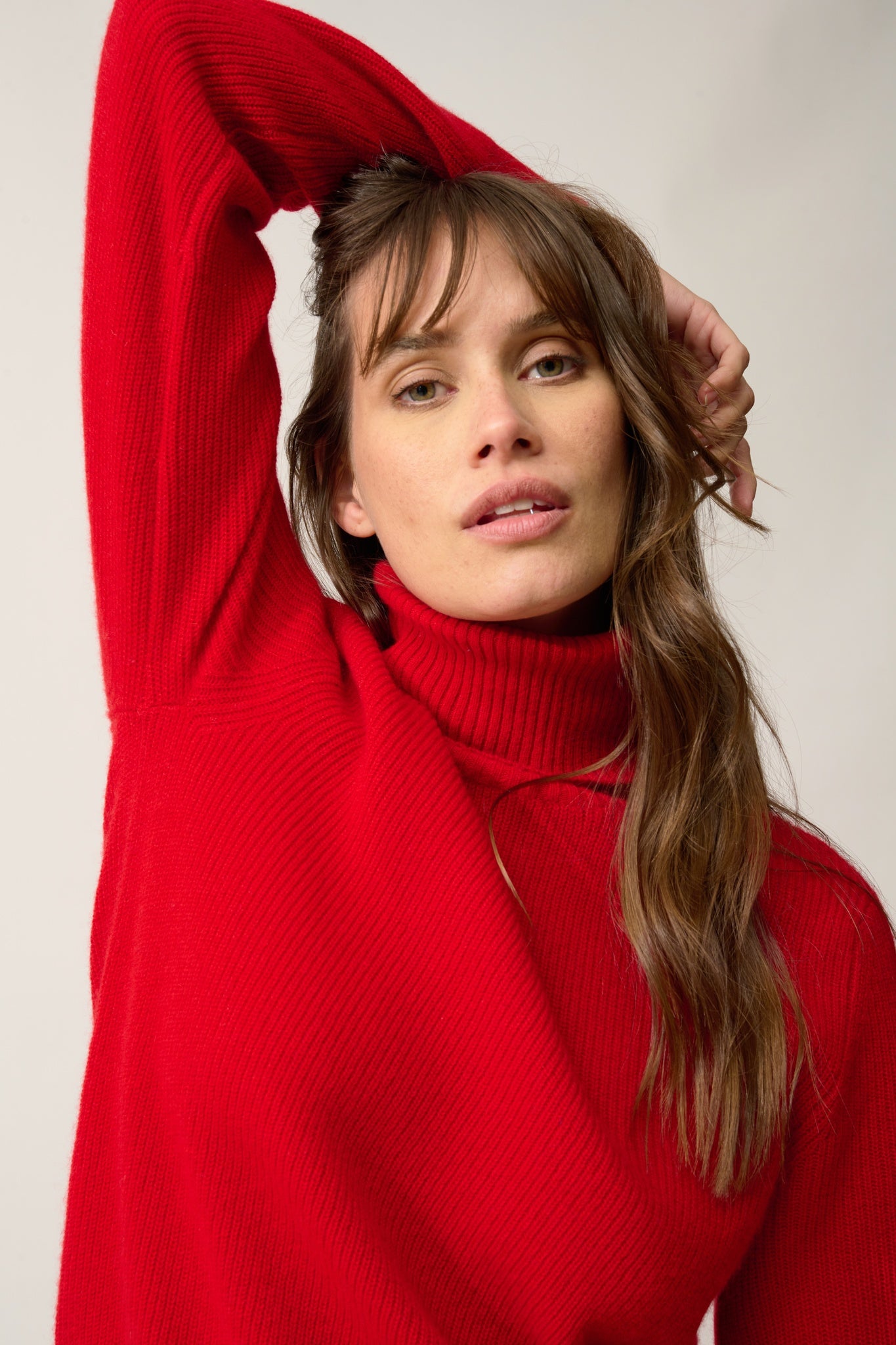 BILLY pull col roulé rouge