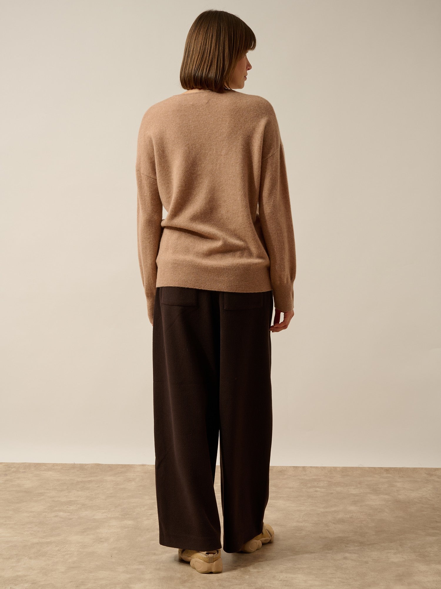 birse camel heathered V-neck sweater