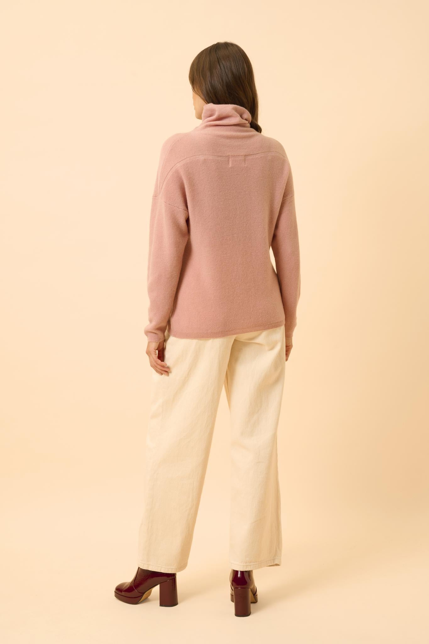 BLANTYRE rosewood turtleneck sweater