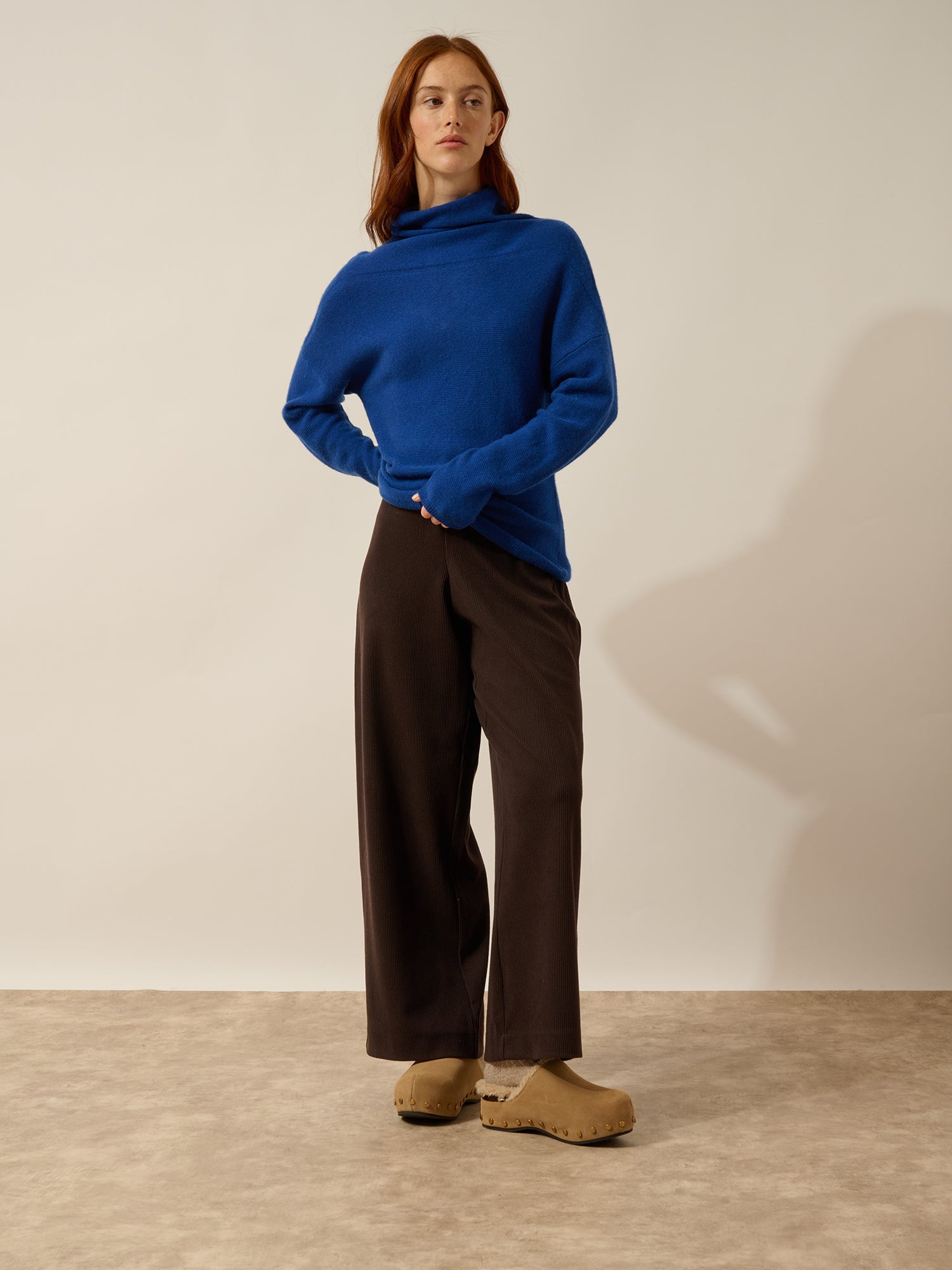 BLANTYRE pull col roulé outremer