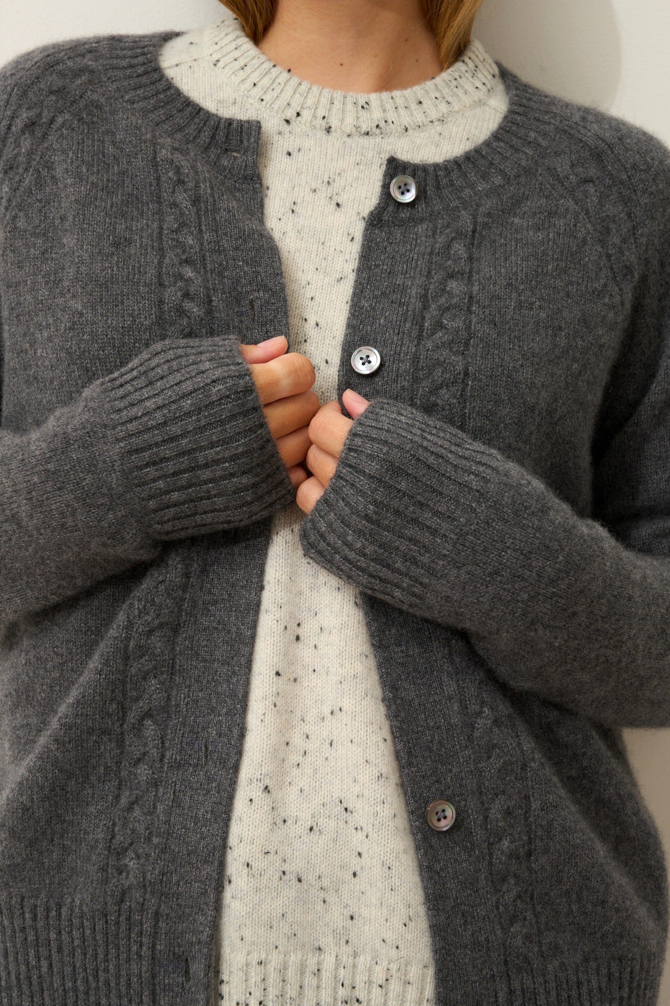 calista cardigan col rond 4 fils anthracite chiné 100% cachemire