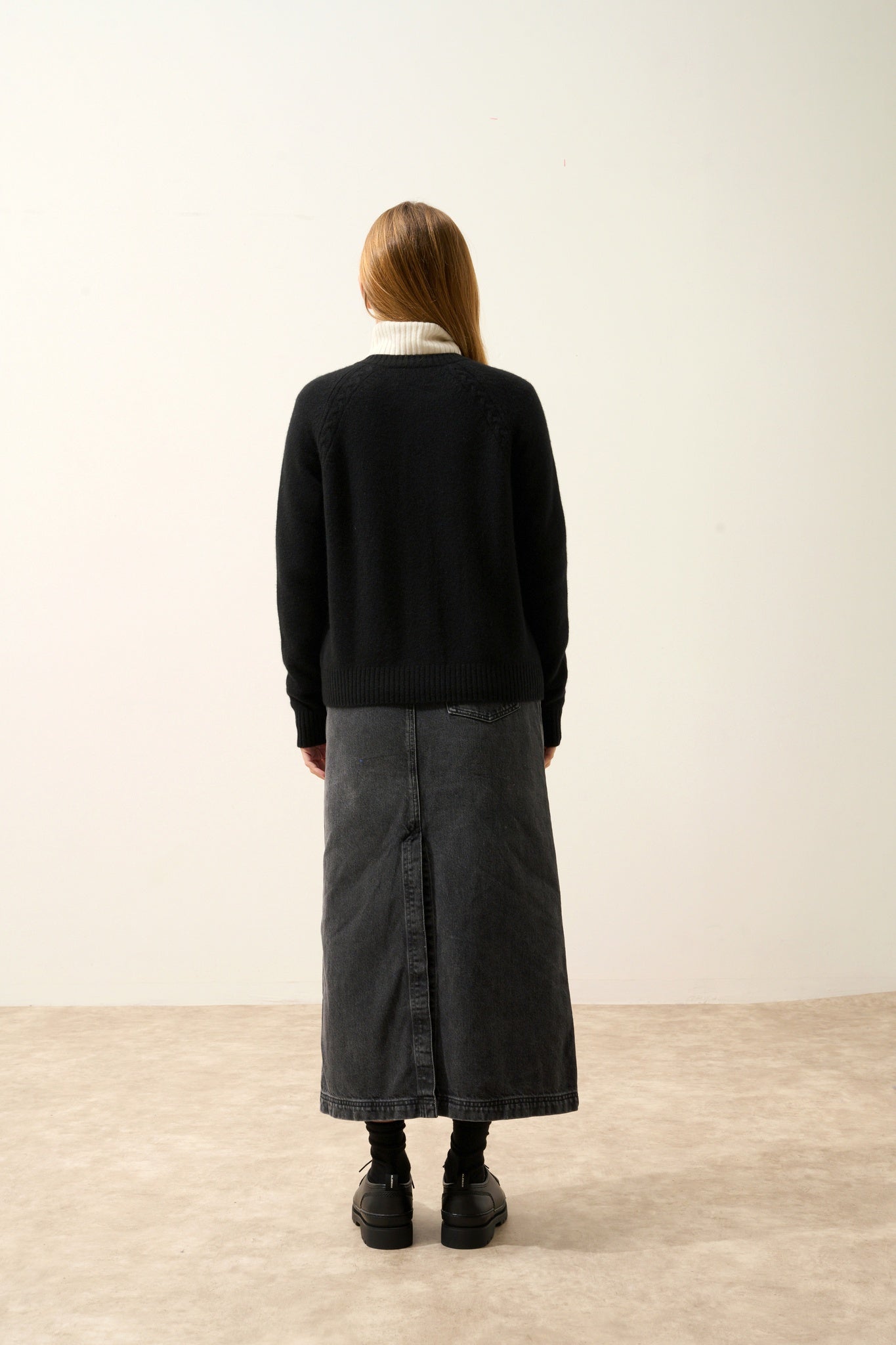 CALISTA cardigan col rond 4 fils noir