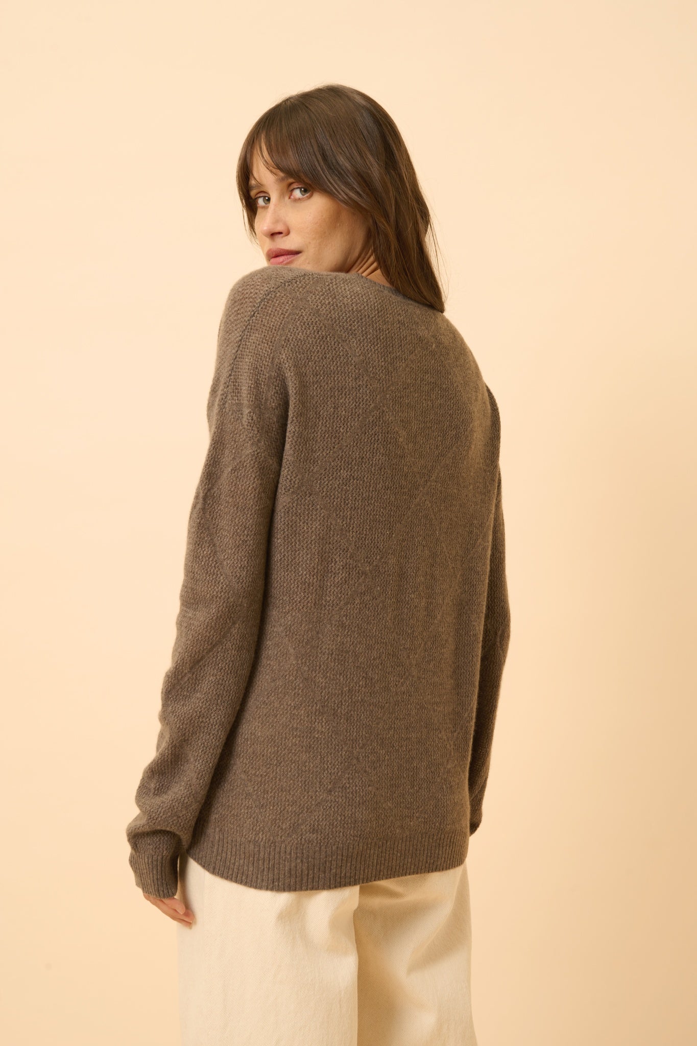 CAPUCINE pull col v taupe chiné