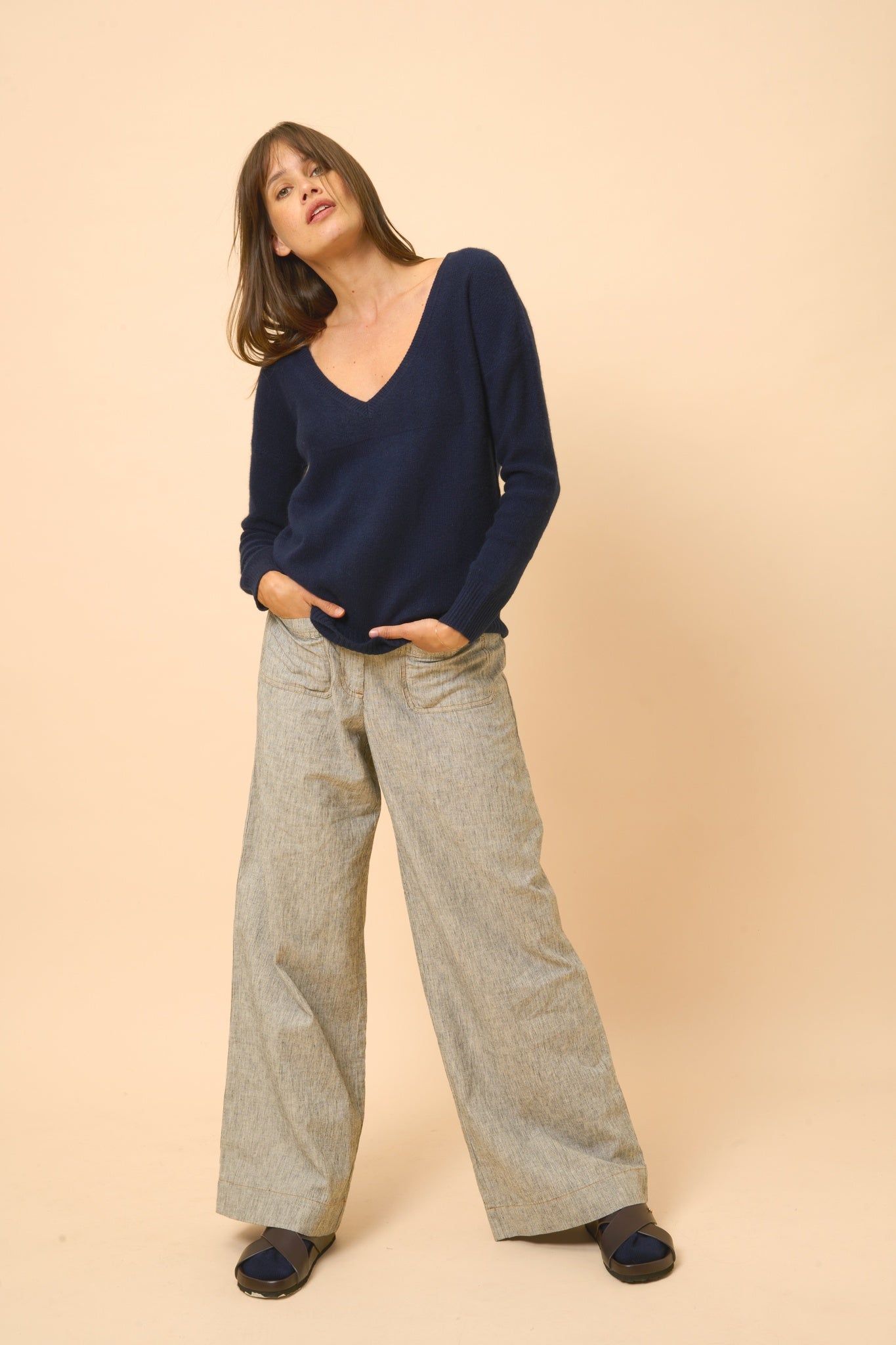 CASSIE v-neck sweater navy