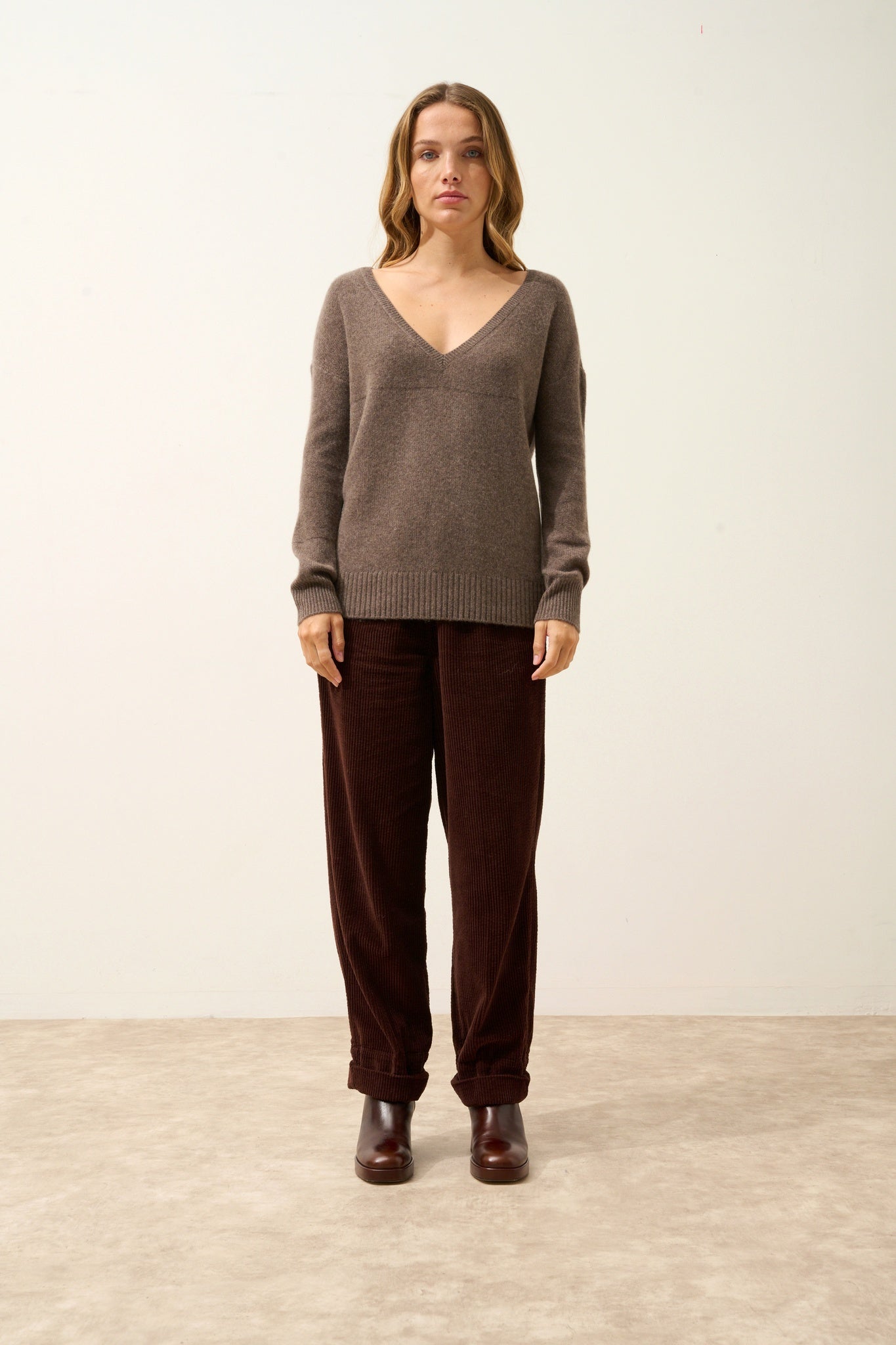 CASSIE pull col v taupe chiné