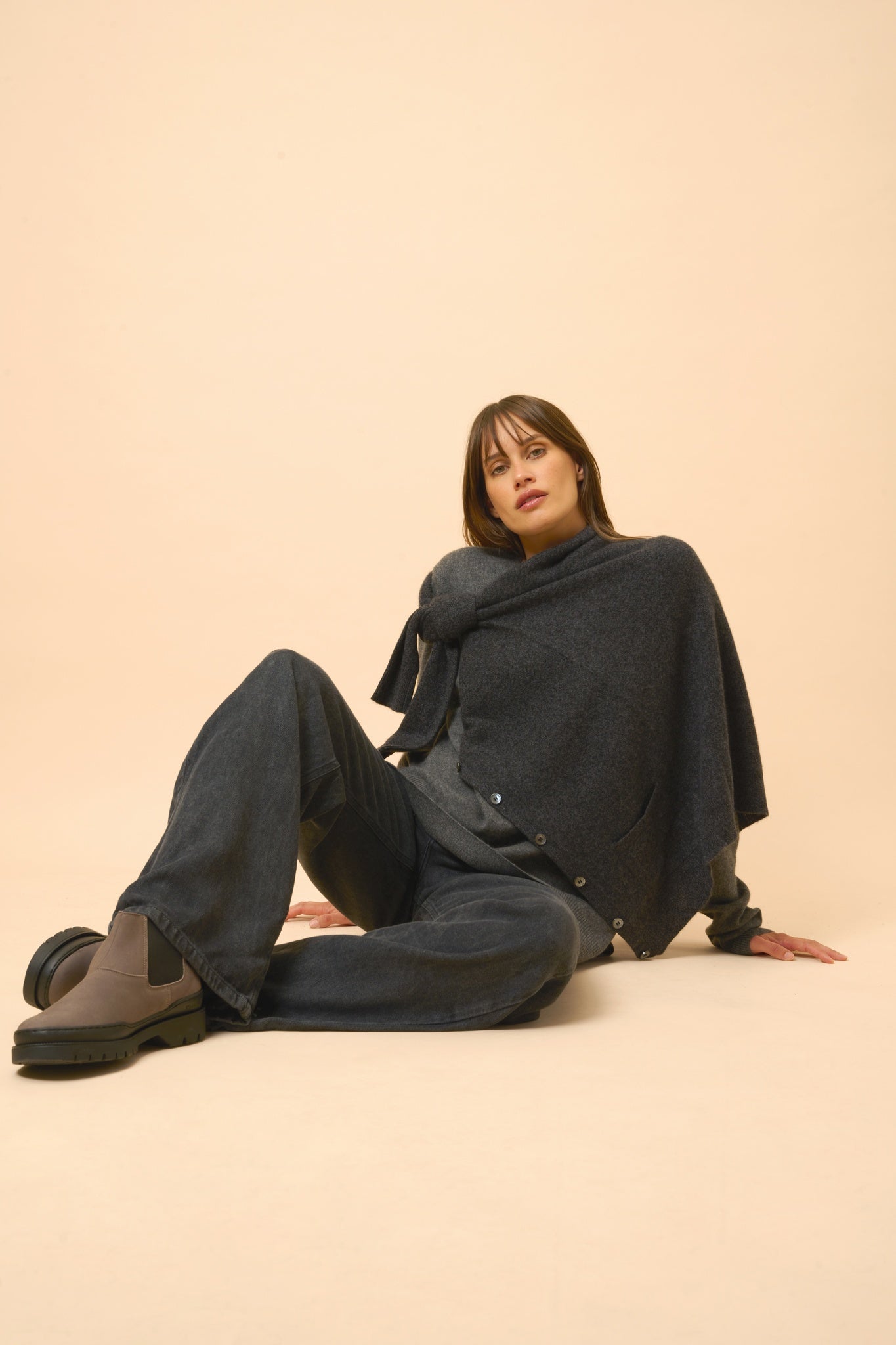 CHELSEA v-neck cardigan mottled black