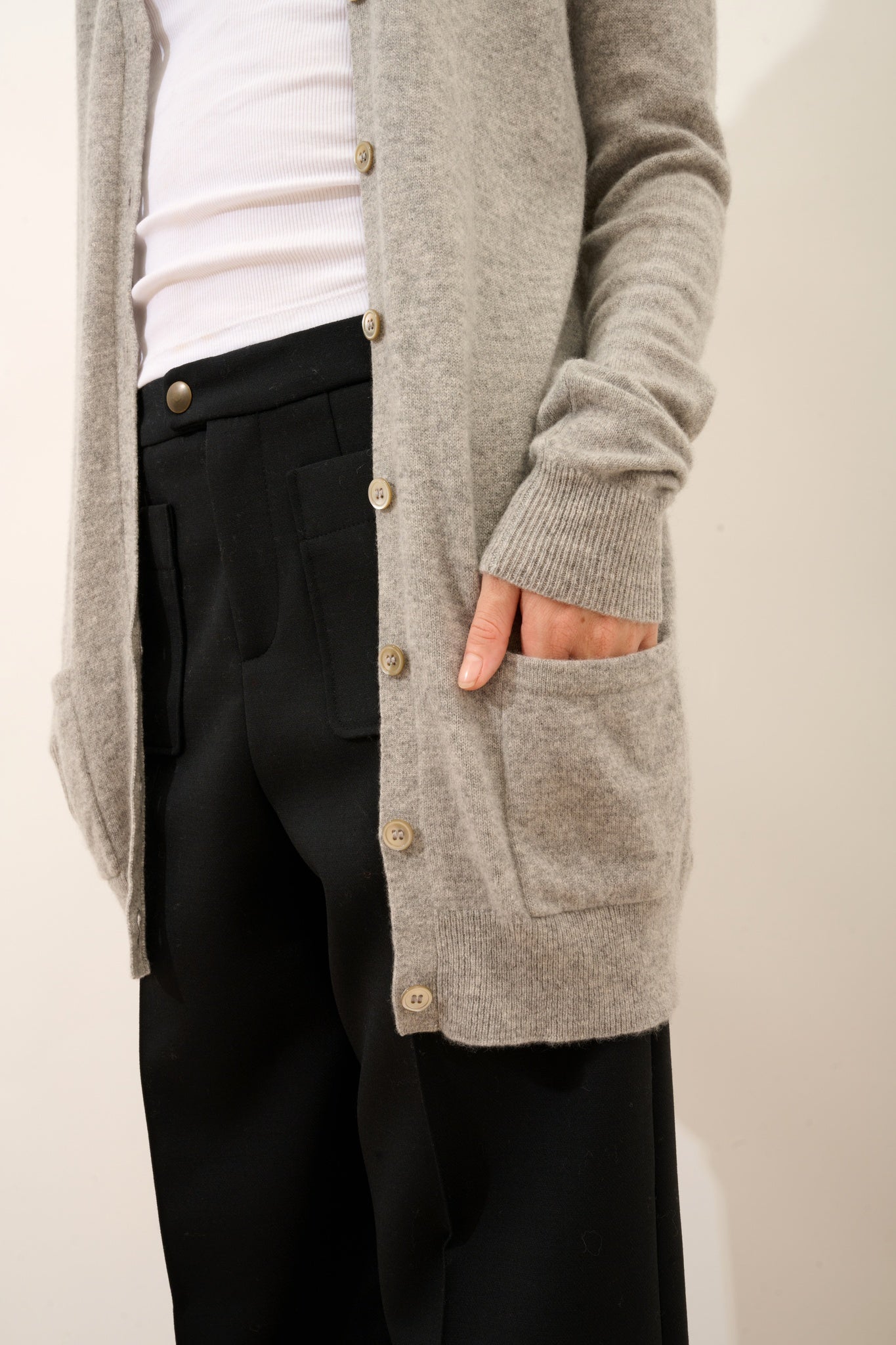 CHELSEA cloudy v-neck cardigan